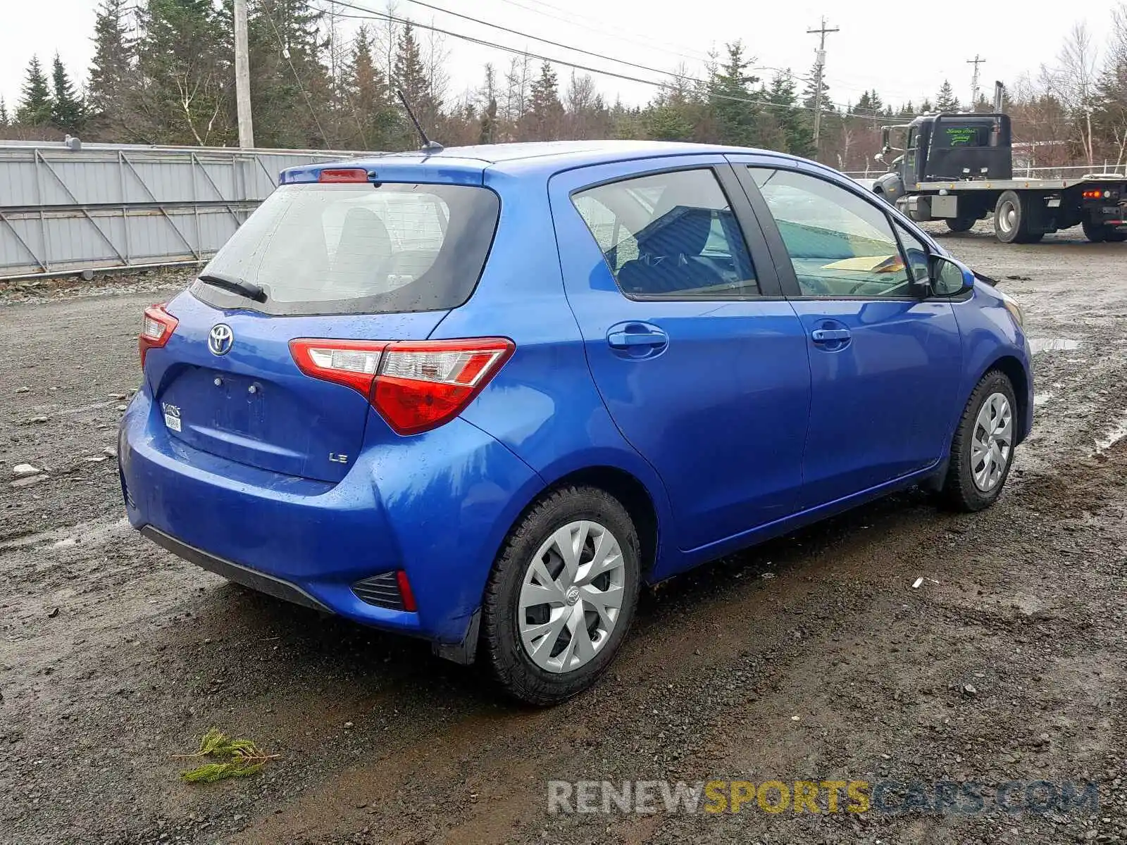 4 Фотография поврежденного автомобиля VNKKTUD34KA104510 TOYOTA YARIS 2019