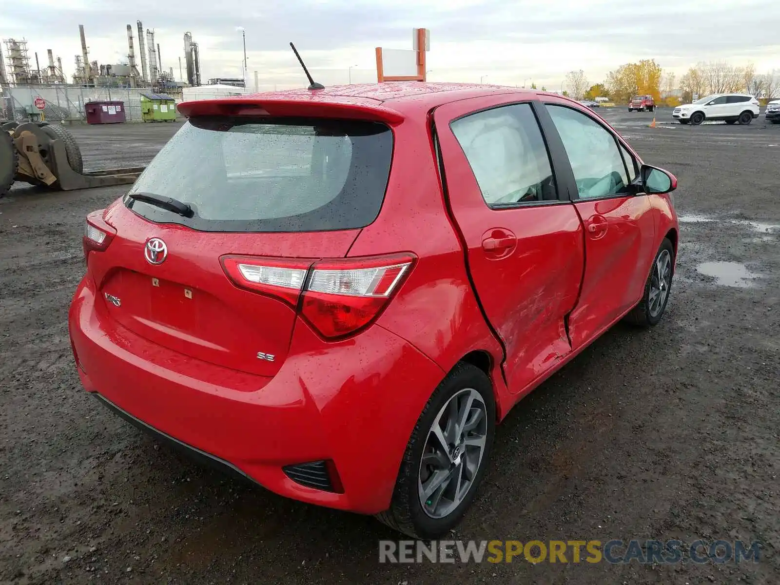 4 Фотография поврежденного автомобиля VNKKTUD34KA105219 TOYOTA YARIS 2019