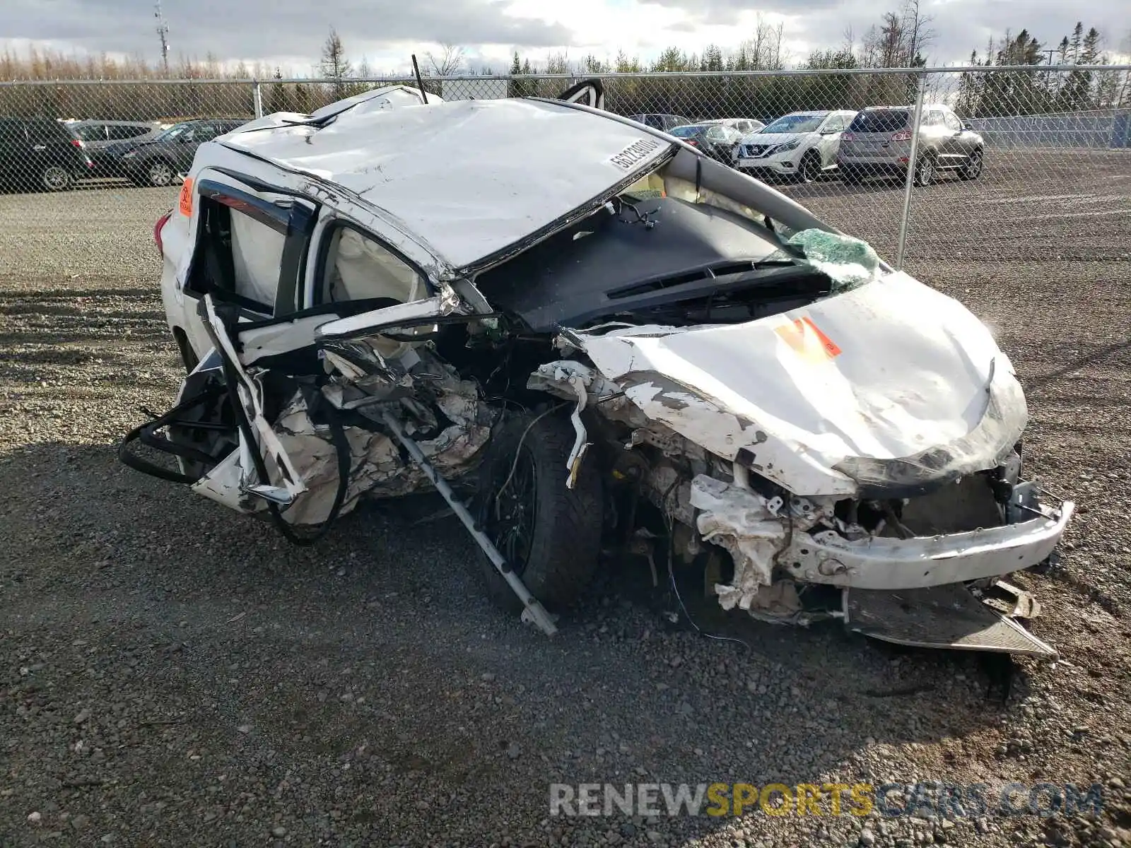 1 Photograph of a damaged car VNKKTUD37KA104923 TOYOTA YARIS 2019