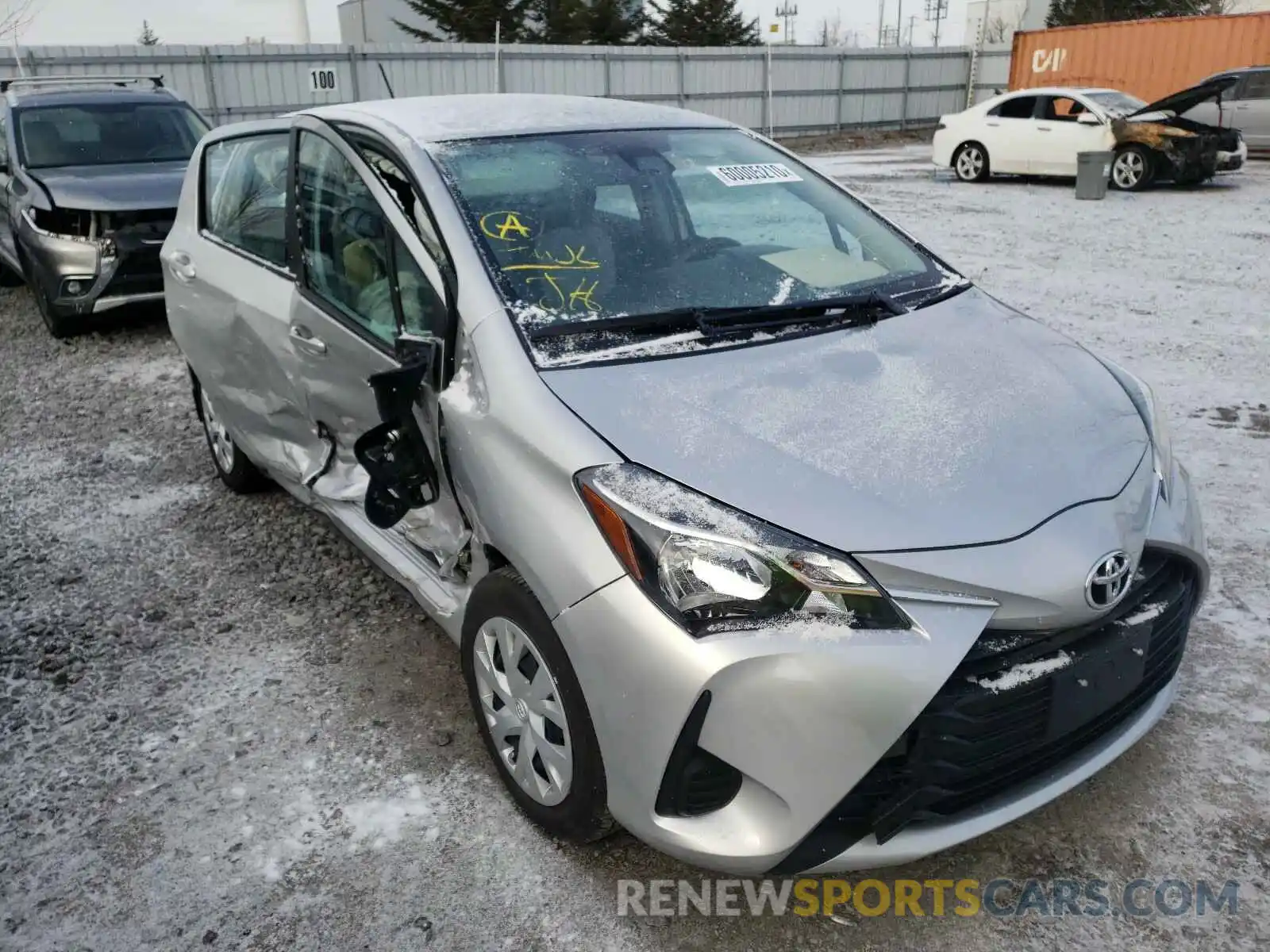 1 Фотография поврежденного автомобиля VNKKTUD37KA105618 TOYOTA YARIS 2019