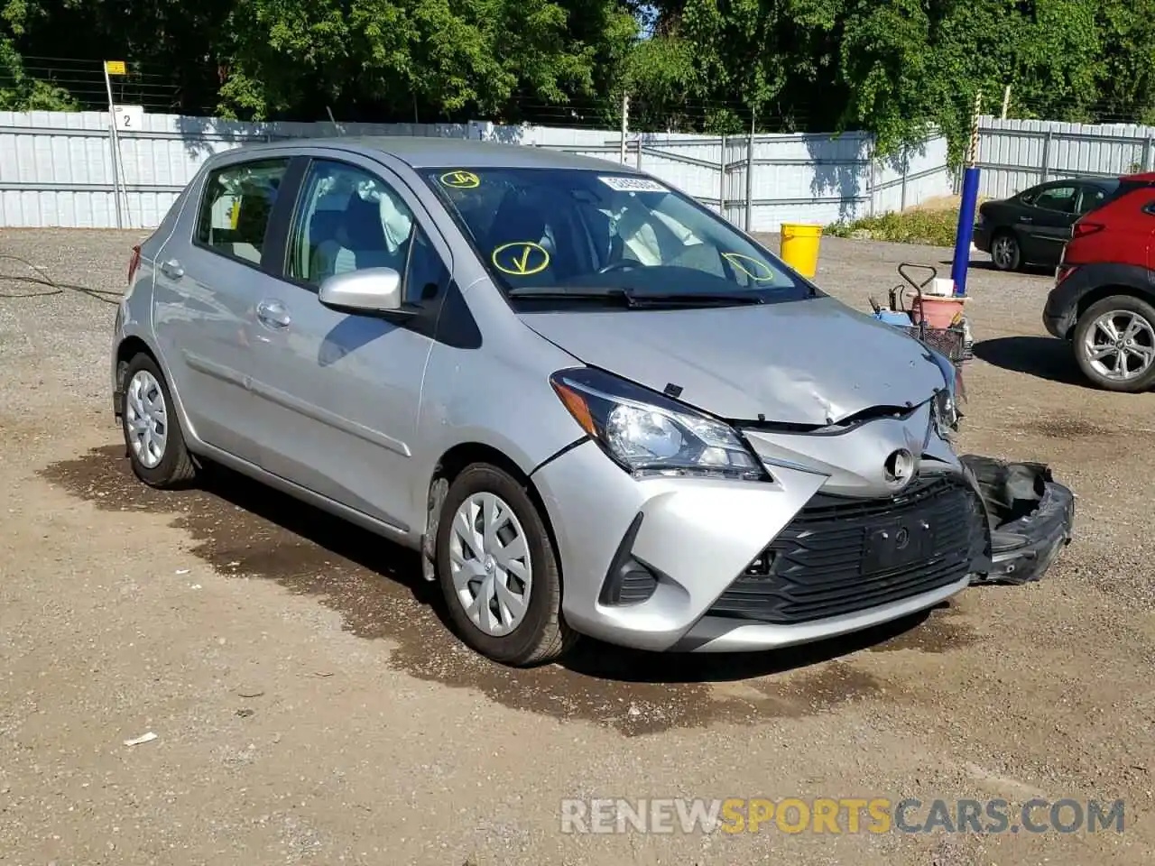 1 Фотография поврежденного автомобиля VNKKTUD3XKA103460 TOYOTA YARIS 2019