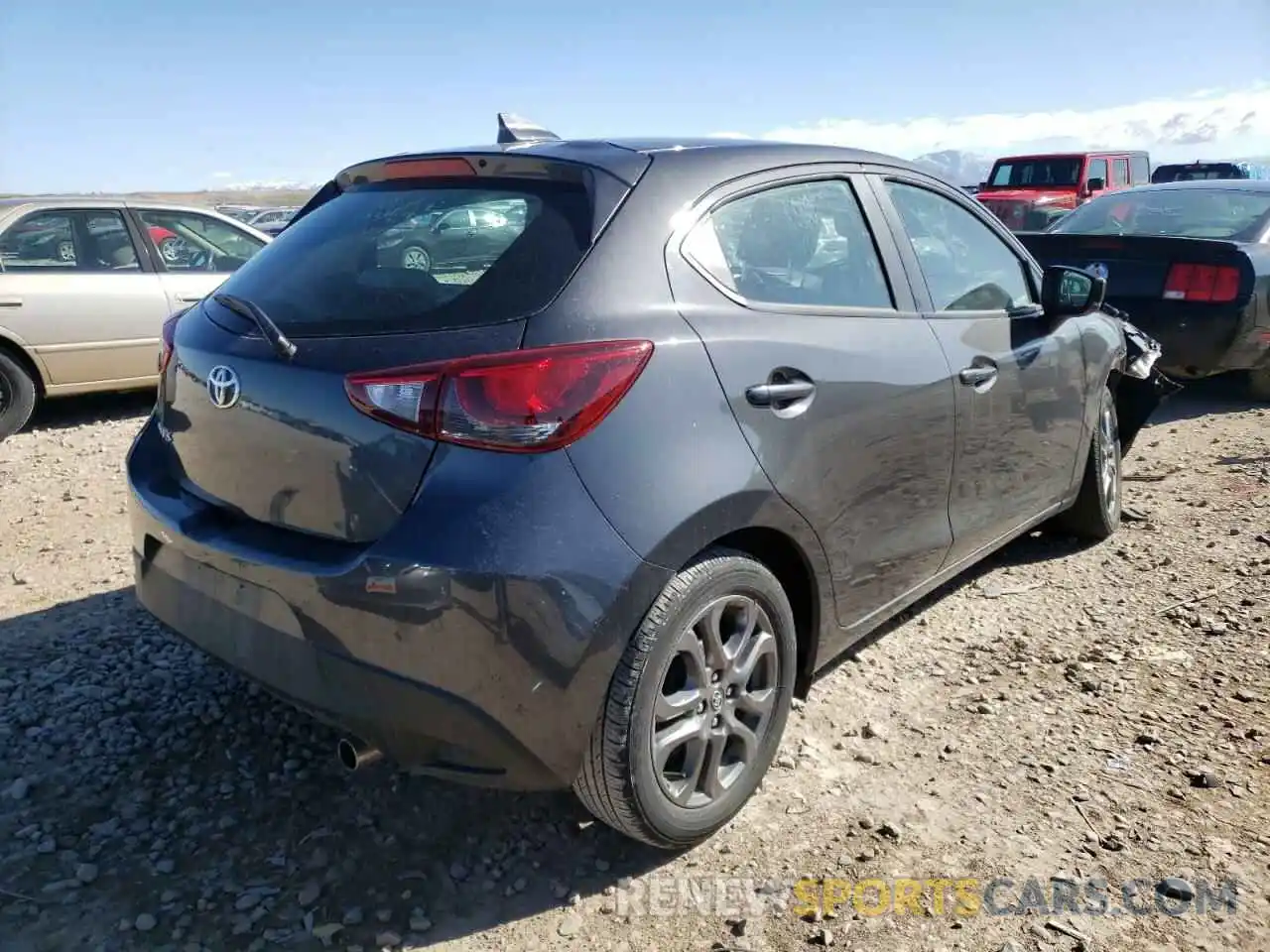 4 Photograph of a damaged car 3MYDLBJV0LY700255 TOYOTA YARIS 2020