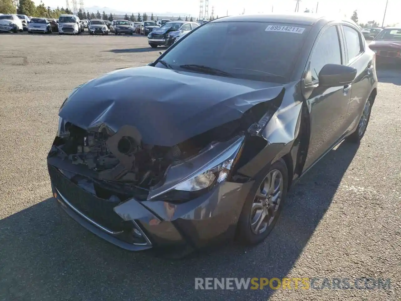 2 Photograph of a damaged car 3MYDLBJV0LY702149 TOYOTA YARIS 2020