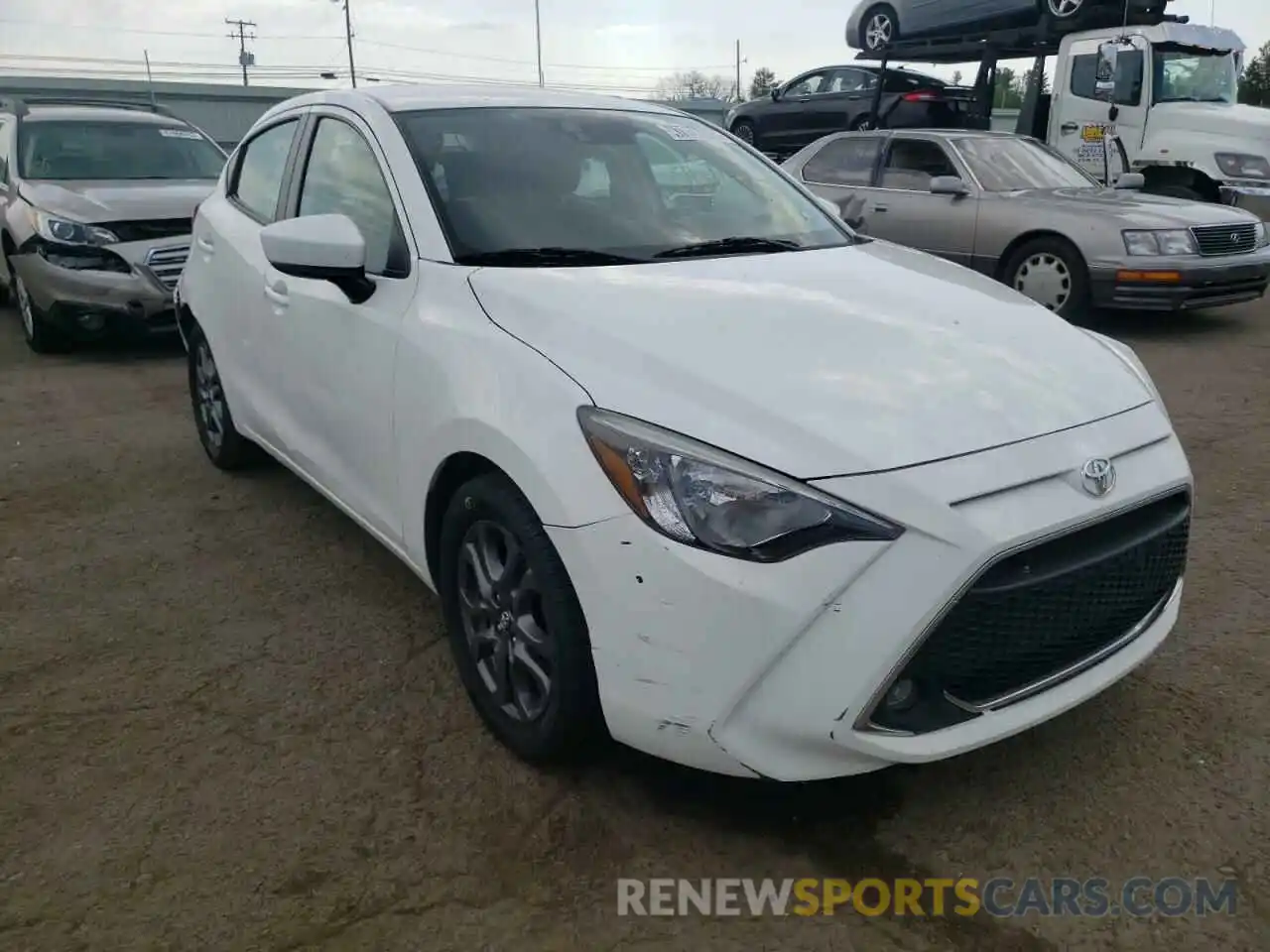 1 Photograph of a damaged car 3MYDLBJV0LY704922 TOYOTA YARIS 2020