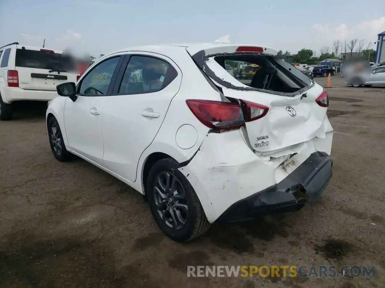 3 Photograph of a damaged car 3MYDLBJV0LY704922 TOYOTA YARIS 2020