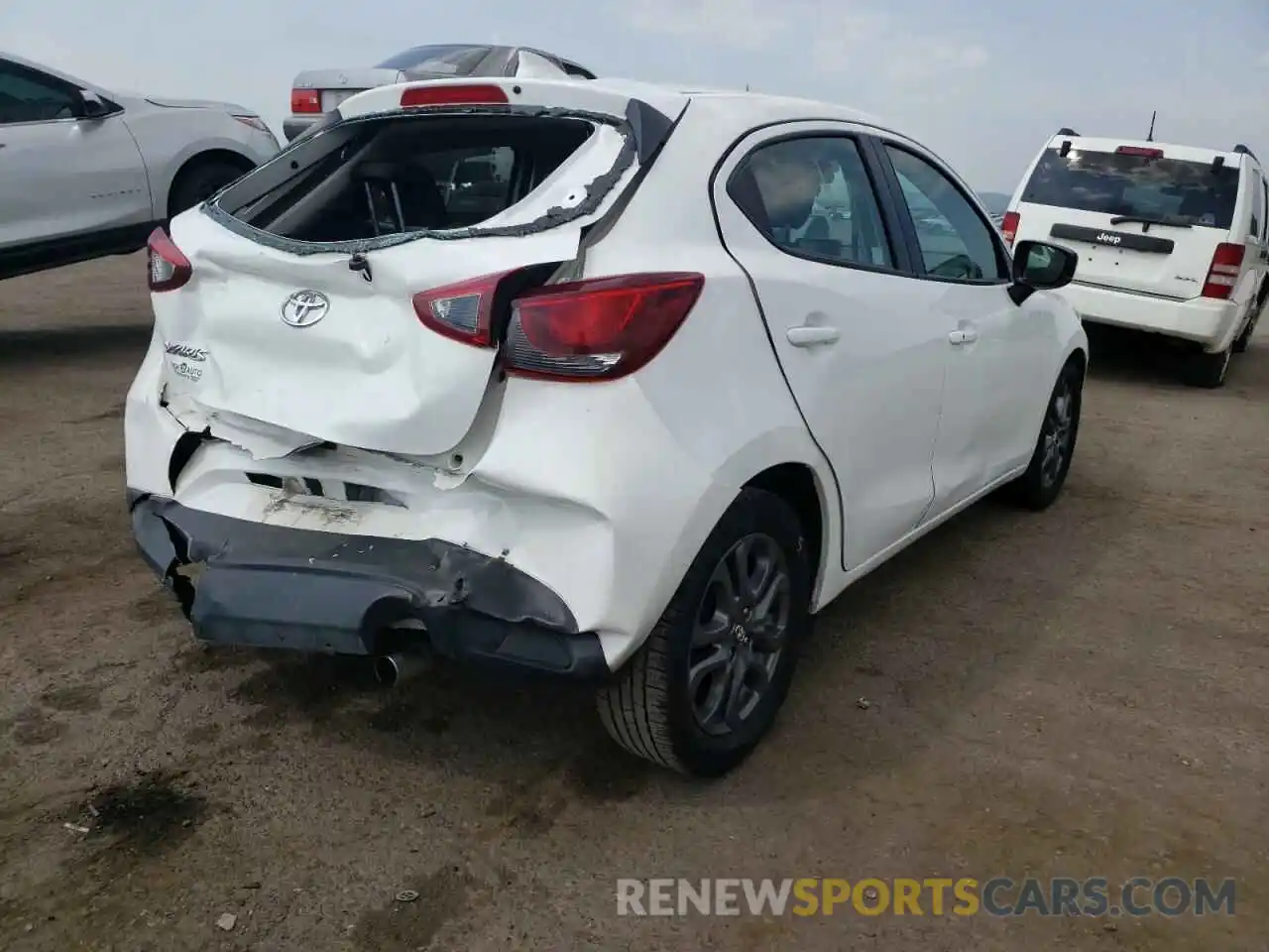 4 Photograph of a damaged car 3MYDLBJV0LY704922 TOYOTA YARIS 2020