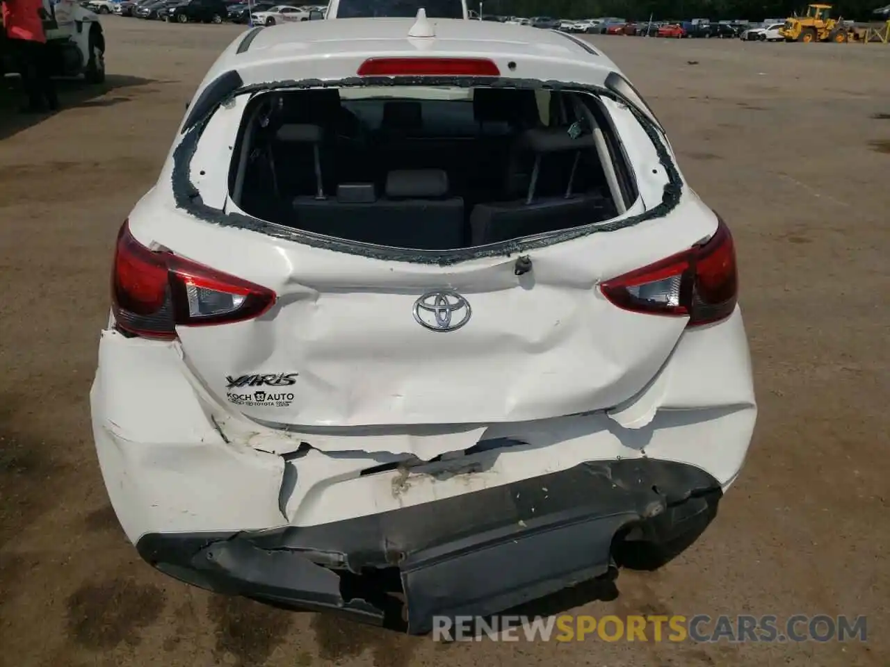 9 Photograph of a damaged car 3MYDLBJV0LY704922 TOYOTA YARIS 2020