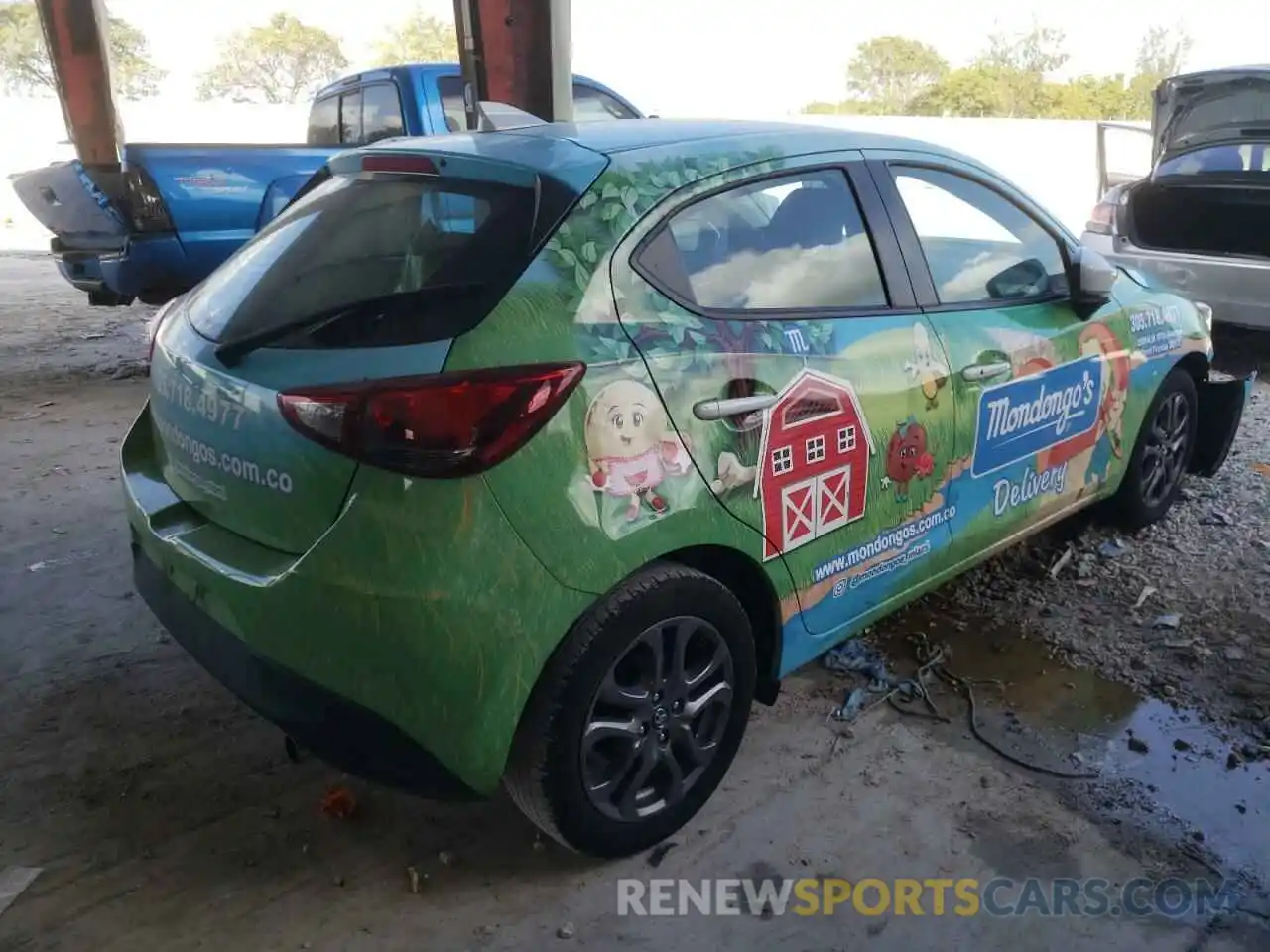 4 Photograph of a damaged car 3MYDLBJV0LY705455 TOYOTA YARIS 2020