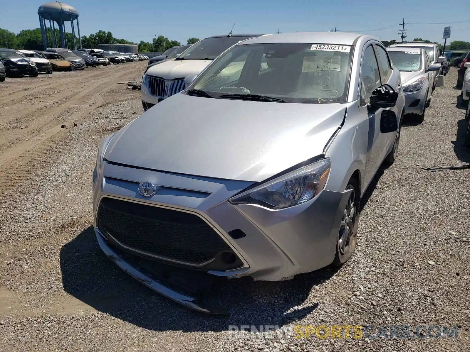 2 Photograph of a damaged car 3MYDLBJV0LY712938 TOYOTA YARIS 2020