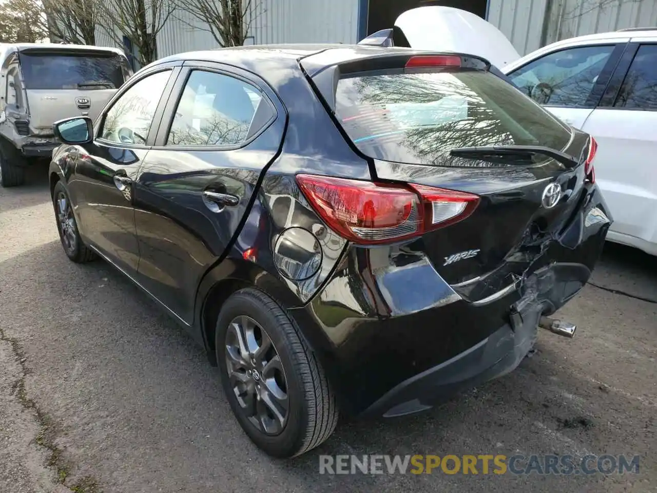 3 Photograph of a damaged car 3MYDLBJV1LY701589 TOYOTA YARIS 2020