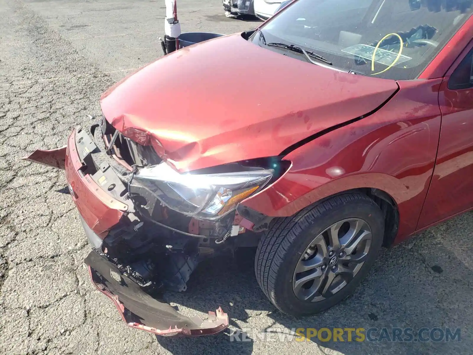 9 Photograph of a damaged car 3MYDLBJV1LY704038 TOYOTA YARIS 2020