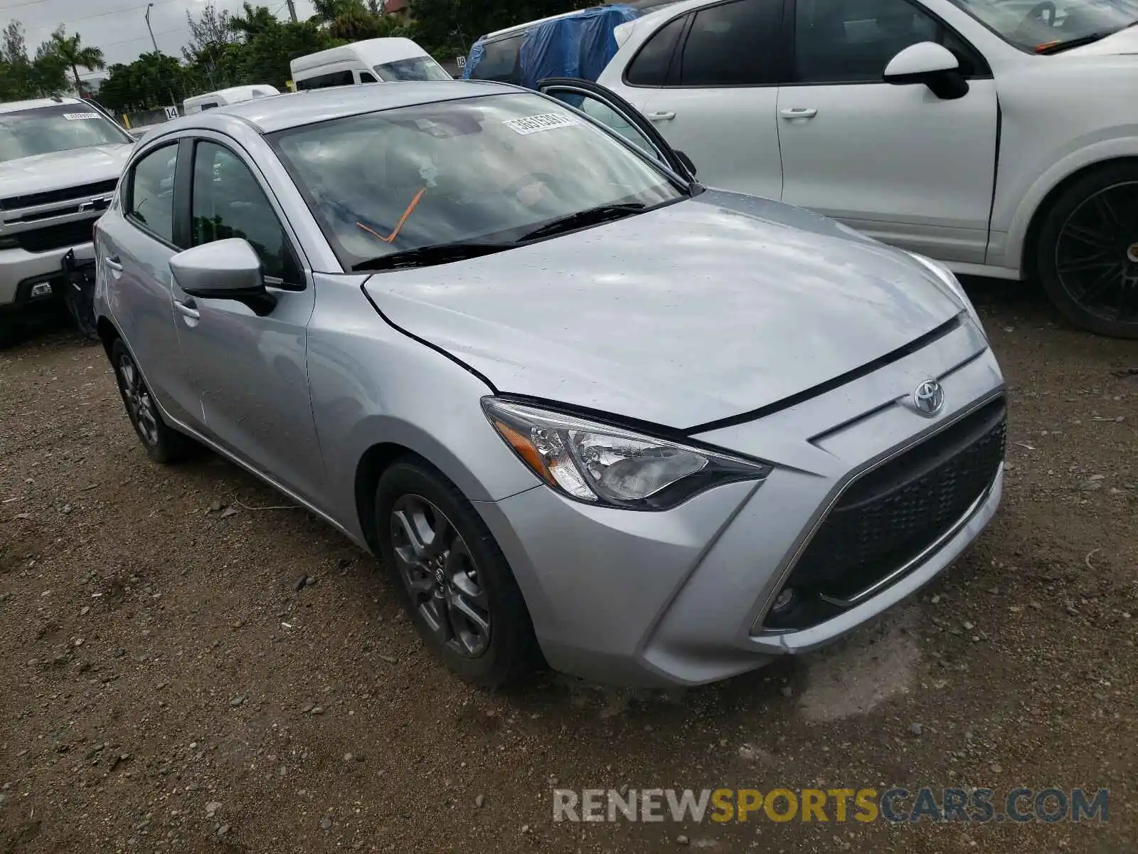 1 Photograph of a damaged car 3MYDLBJV1LY705321 TOYOTA YARIS 2020