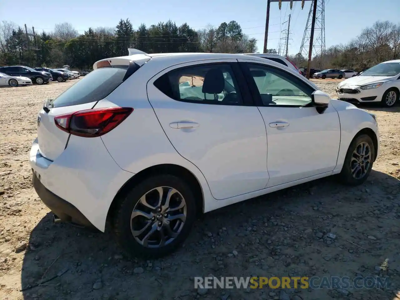 3 Photograph of a damaged car 3MYDLBJV1LY708669 TOYOTA YARIS 2020