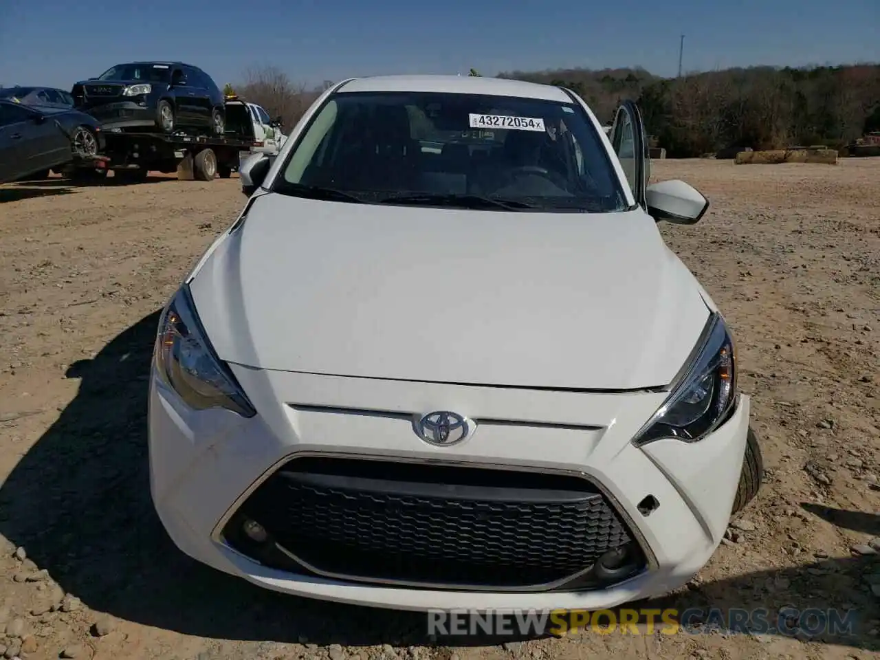 5 Photograph of a damaged car 3MYDLBJV1LY708669 TOYOTA YARIS 2020