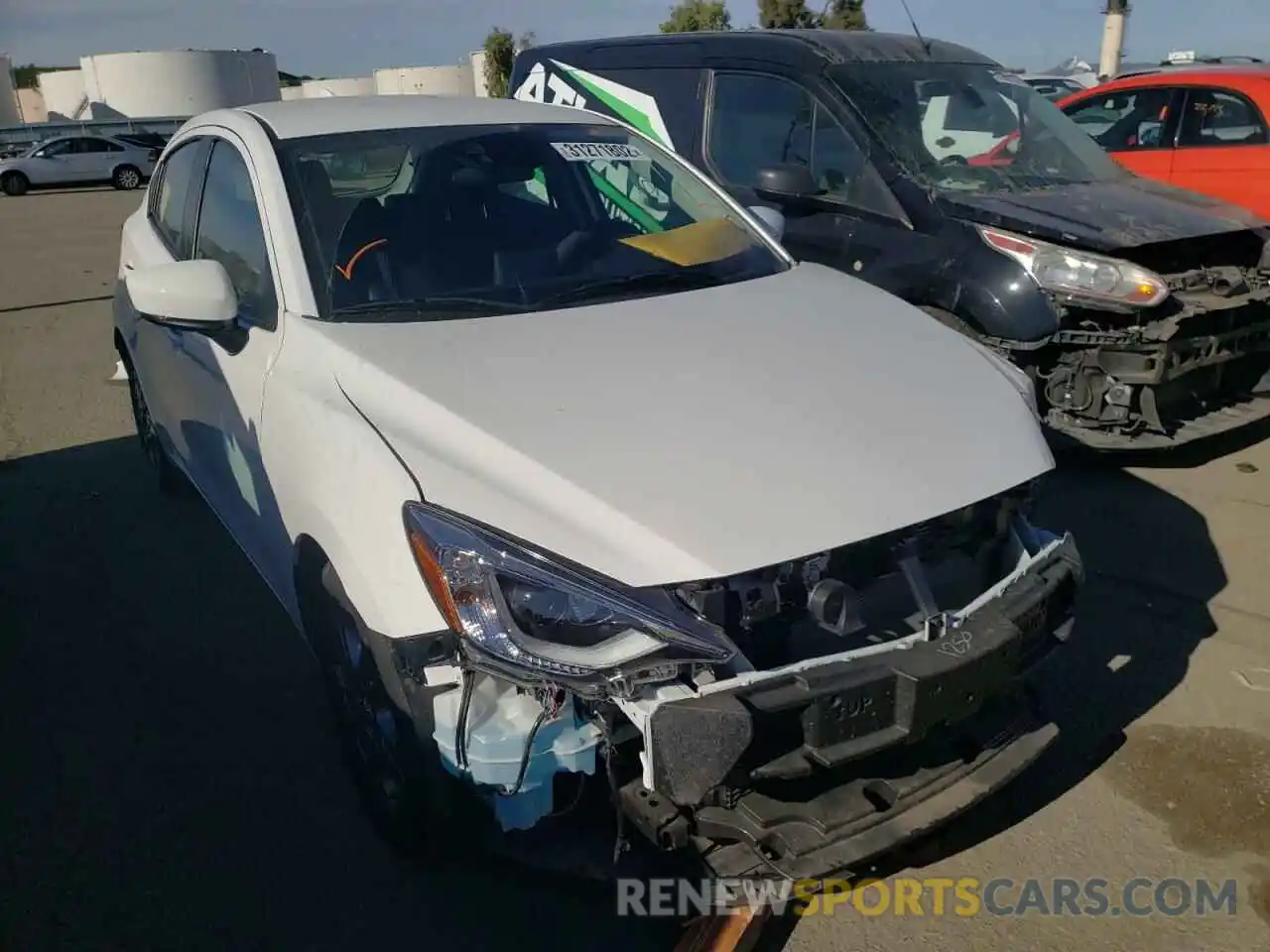 1 Photograph of a damaged car 3MYDLBJV2LY702489 TOYOTA YARIS 2020