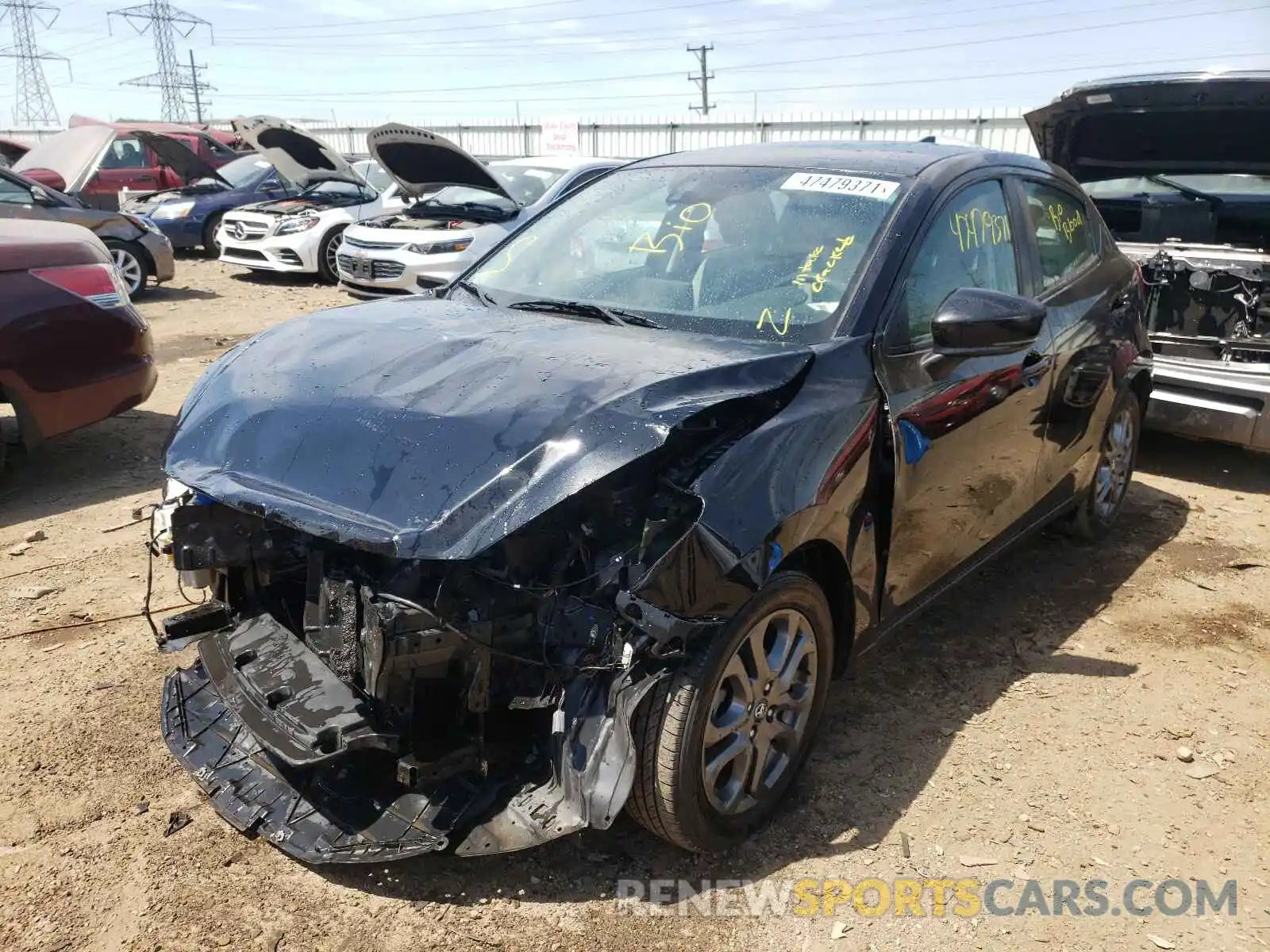 2 Photograph of a damaged car 3MYDLBJV2LY706090 TOYOTA YARIS 2020