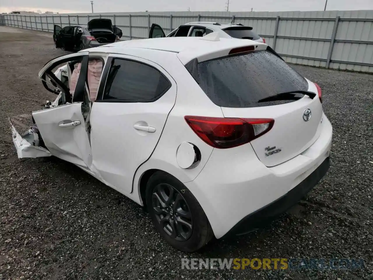 3 Photograph of a damaged car 3MYDLBJV2LY706235 TOYOTA YARIS 2020