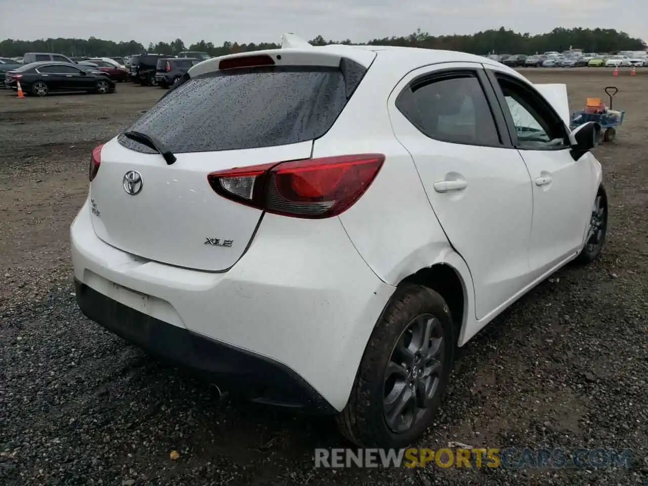 4 Photograph of a damaged car 3MYDLBJV2LY706235 TOYOTA YARIS 2020