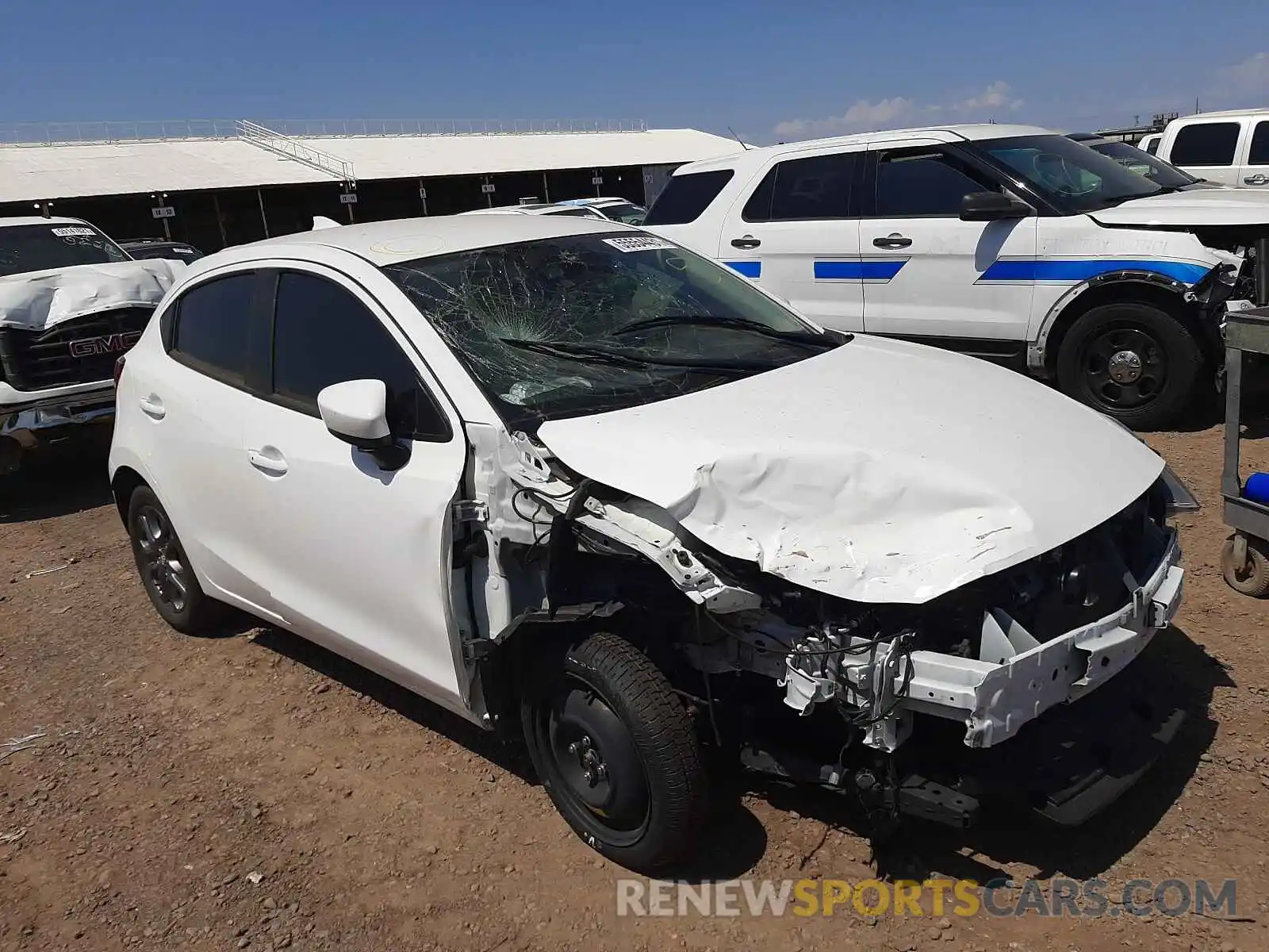 1 Photograph of a damaged car 3MYDLBJV2LY707014 TOYOTA YARIS 2020