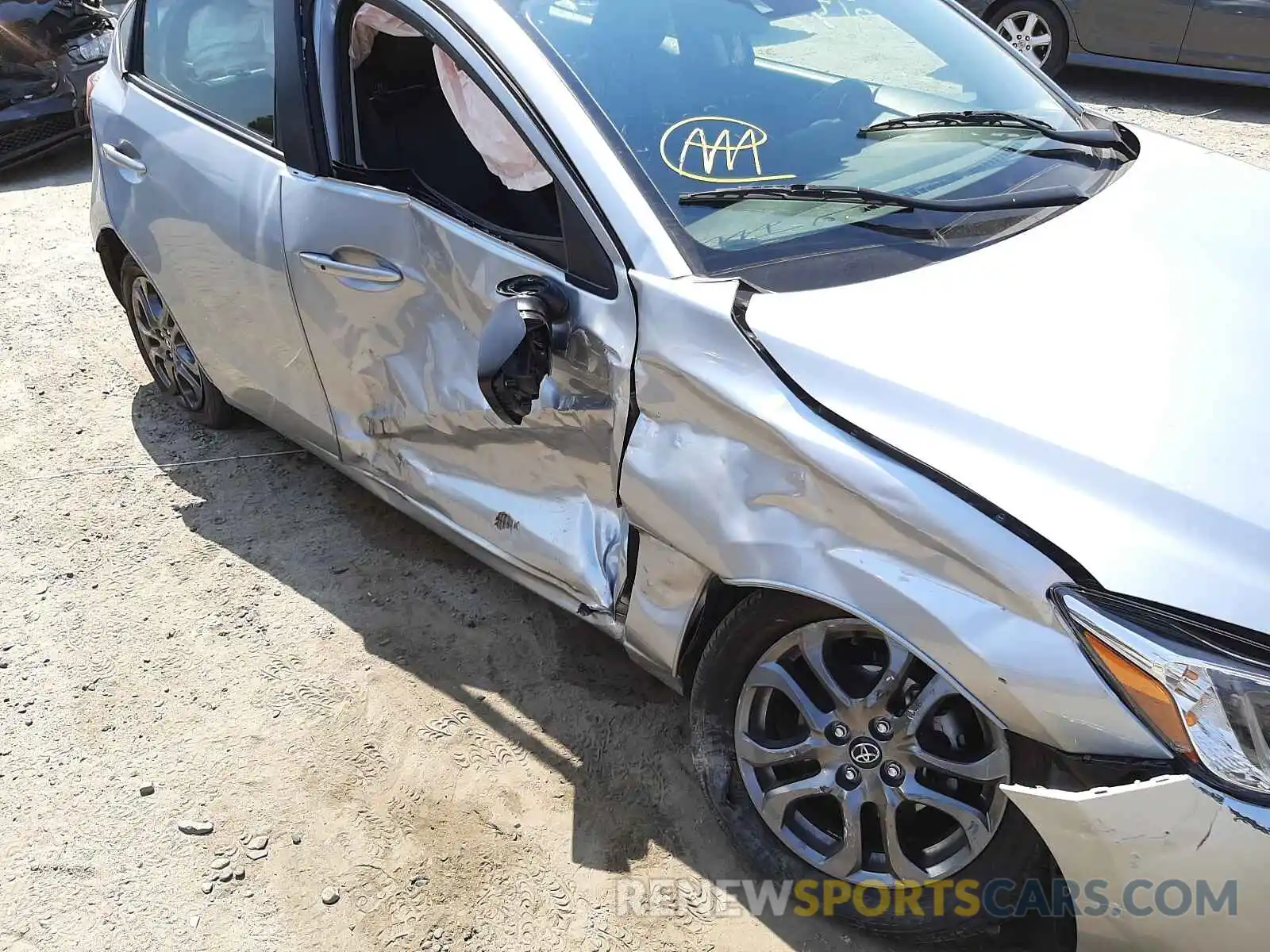 9 Photograph of a damaged car 3MYDLBJV3LY701416 TOYOTA YARIS 2020