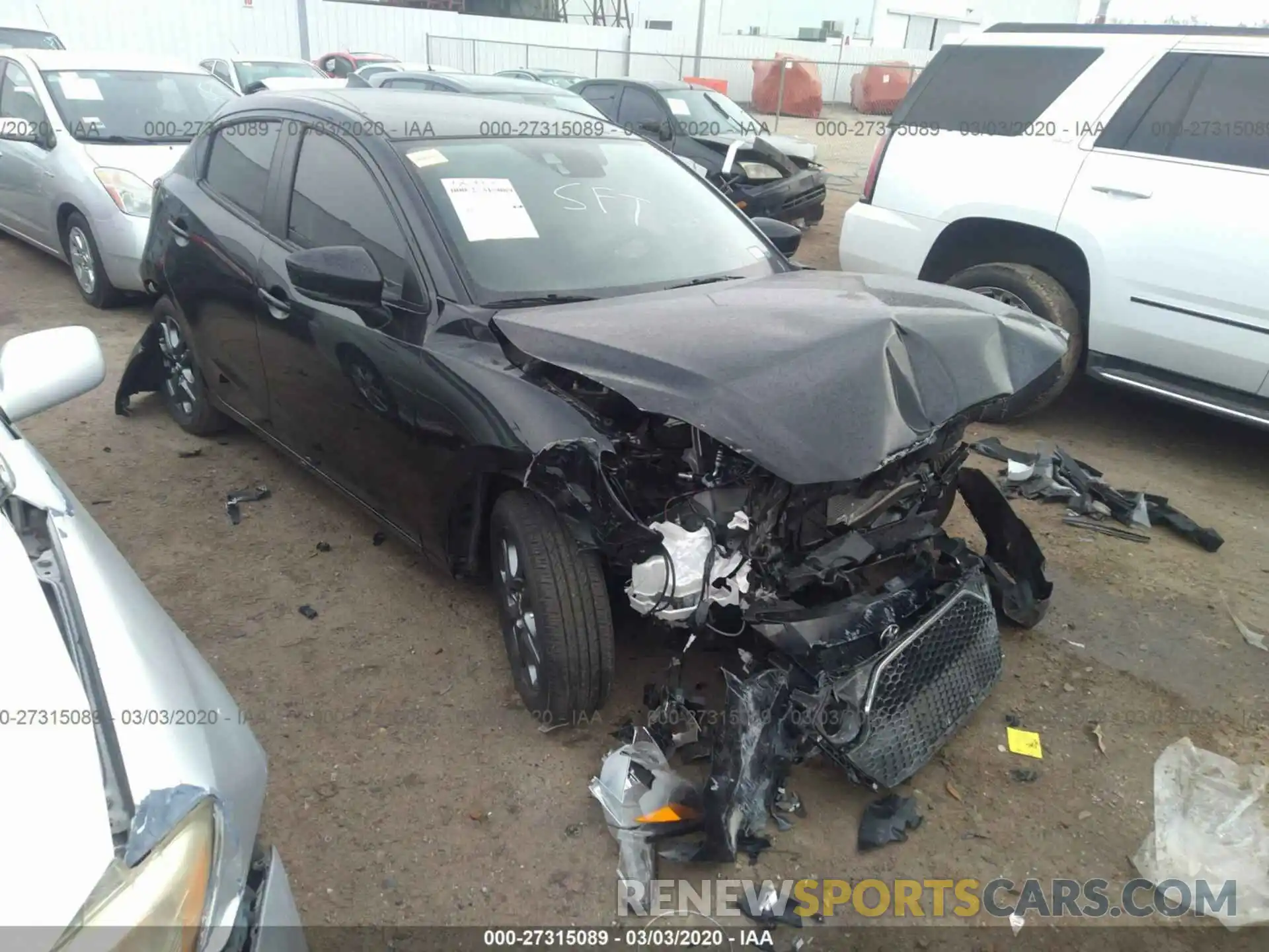 1 Photograph of a damaged car 3MYDLBJV3LY701576 TOYOTA YARIS 2020