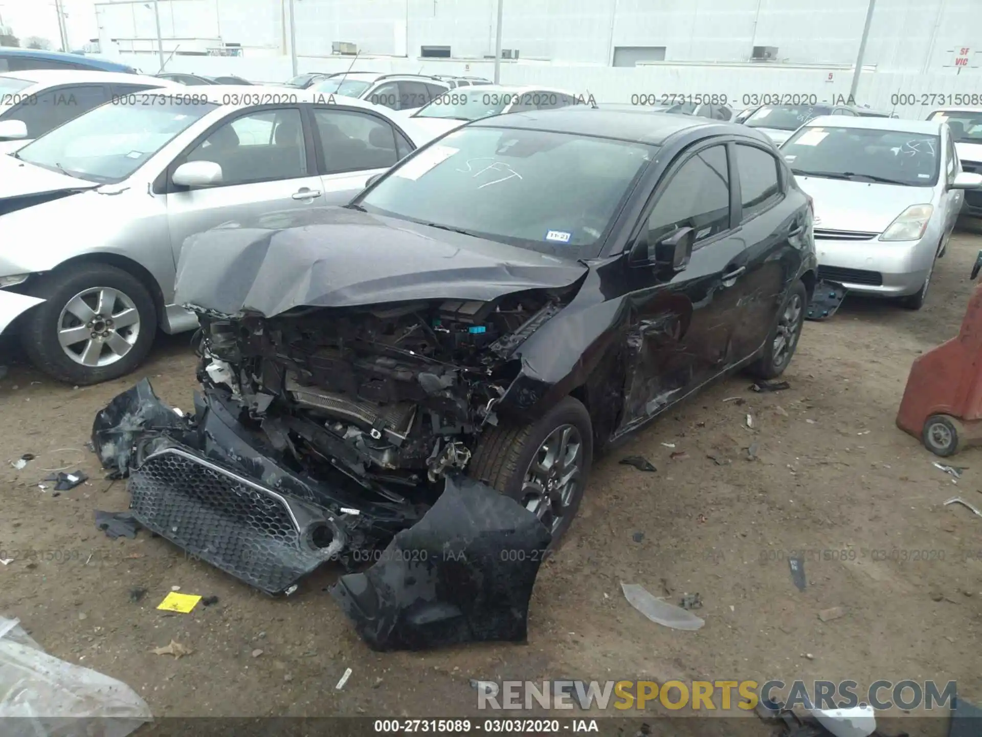 2 Photograph of a damaged car 3MYDLBJV3LY701576 TOYOTA YARIS 2020