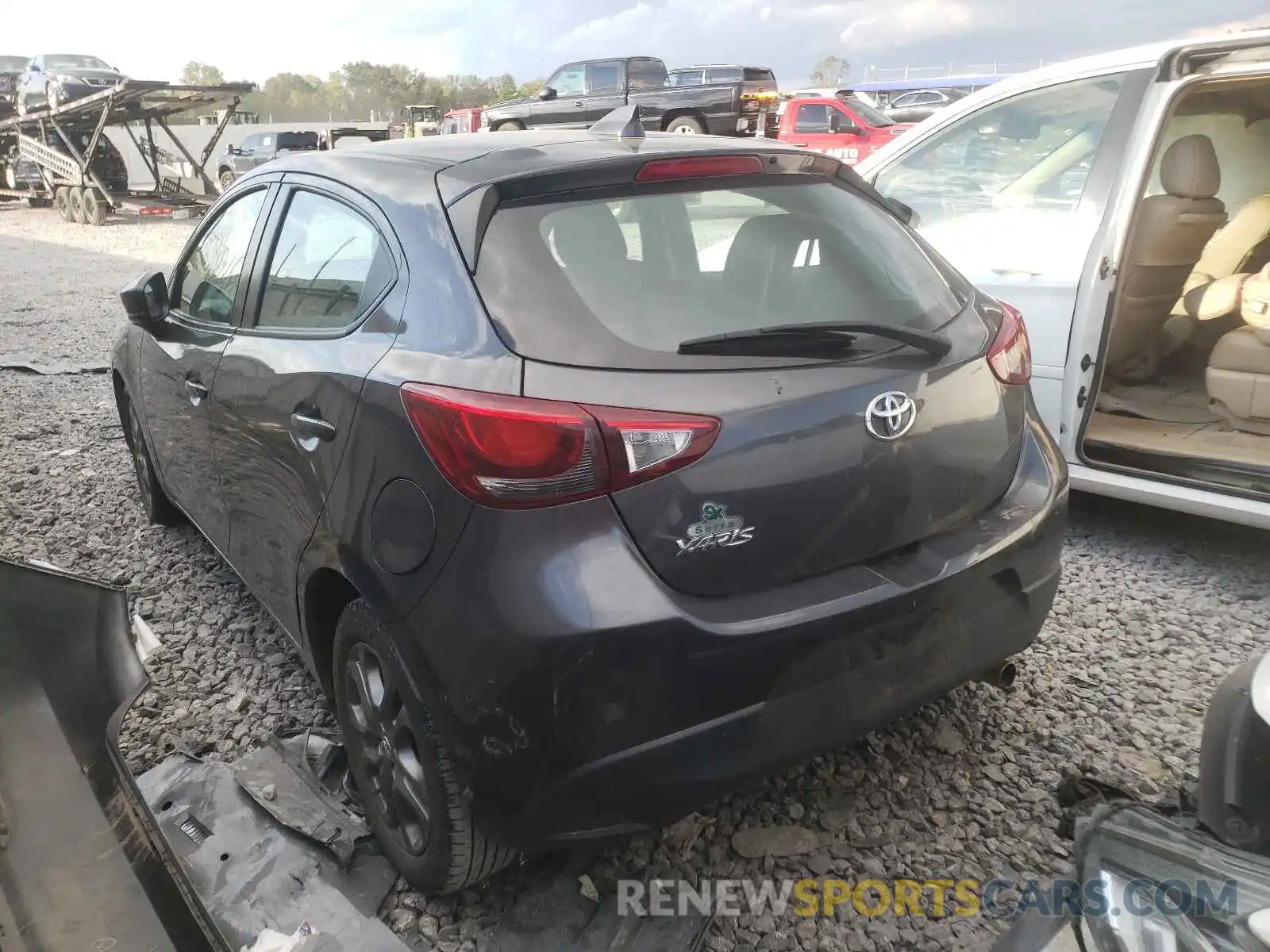 3 Photograph of a damaged car 3MYDLBJV3LY703845 TOYOTA YARIS 2020