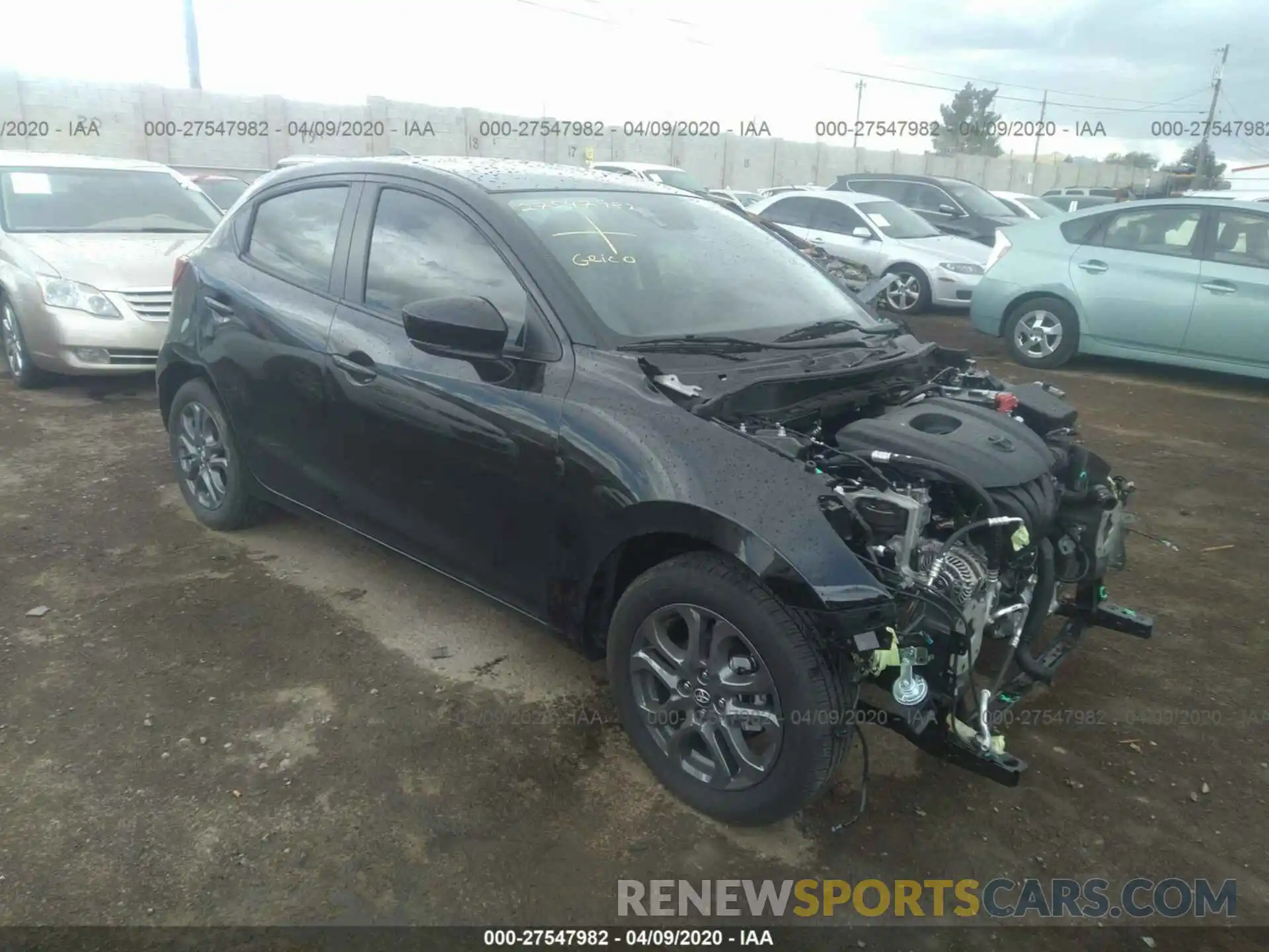 1 Photograph of a damaged car 3MYDLBJV3LY705773 TOYOTA YARIS 2020