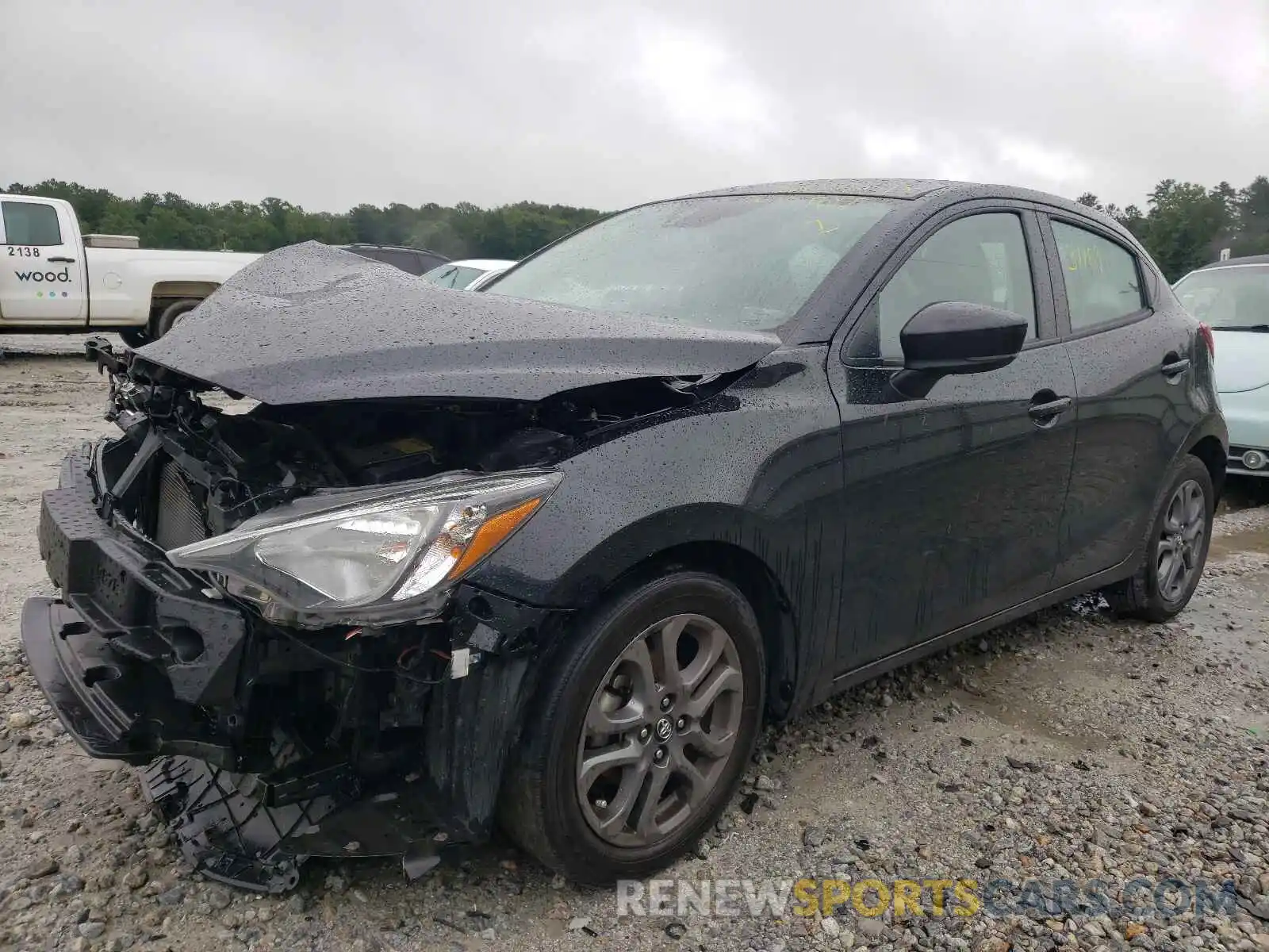 2 Photograph of a damaged car 3MYDLBJV3LY706387 TOYOTA YARIS 2020