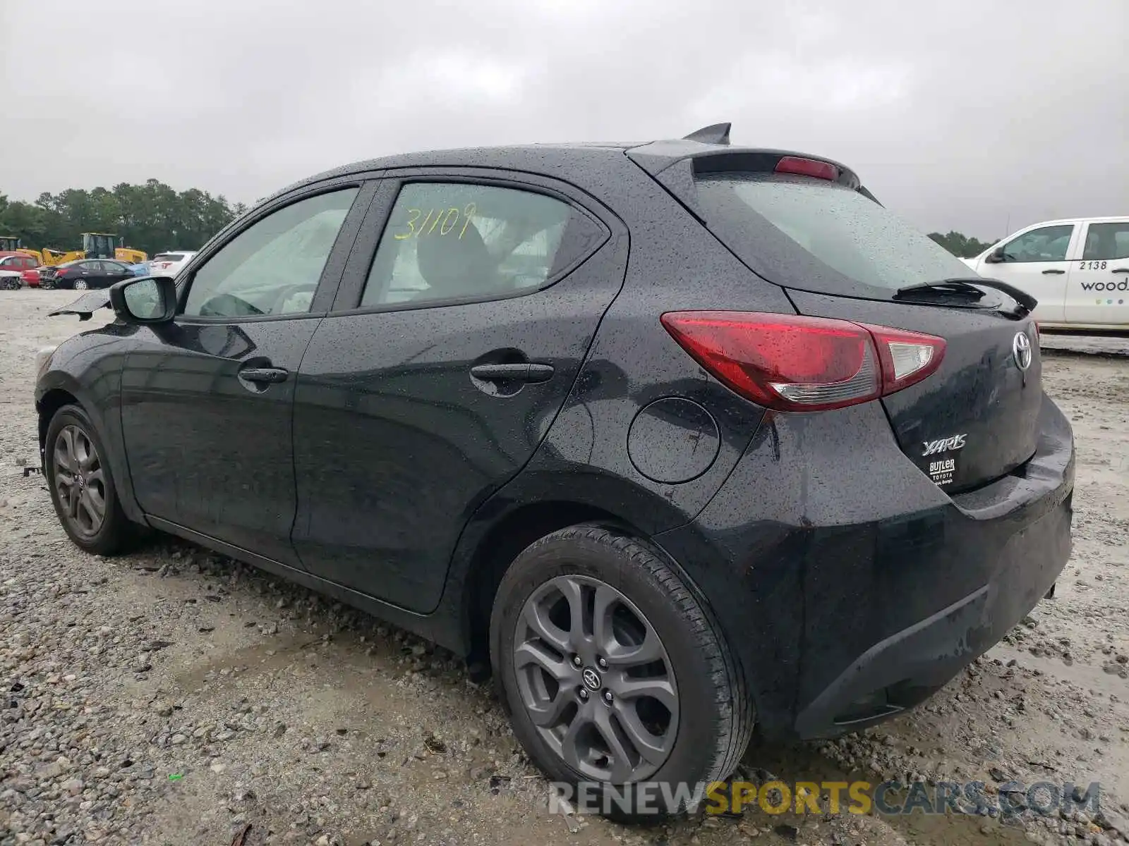 3 Photograph of a damaged car 3MYDLBJV3LY706387 TOYOTA YARIS 2020