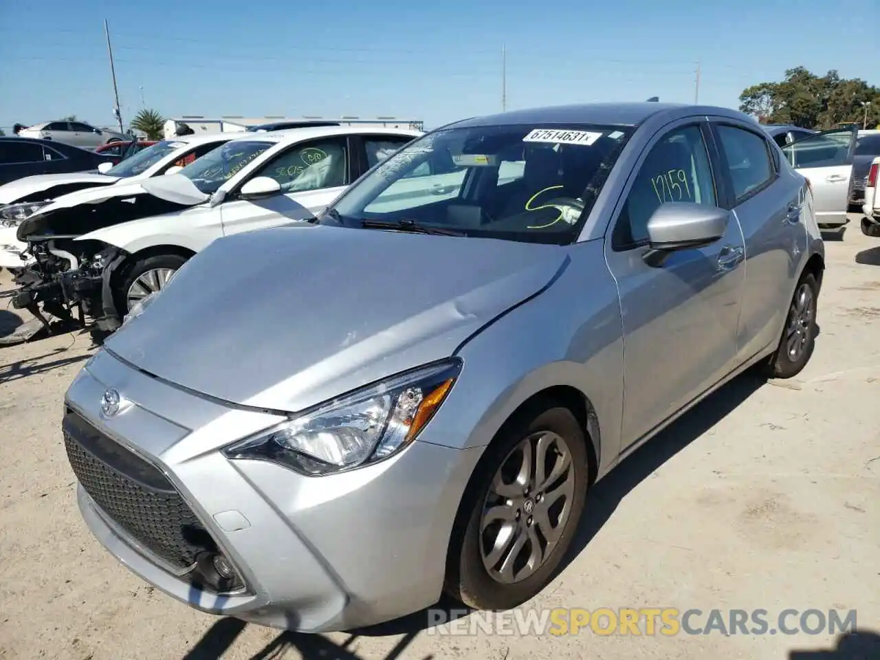 2 Photograph of a damaged car 3MYDLBJV3LY708740 TOYOTA YARIS 2020