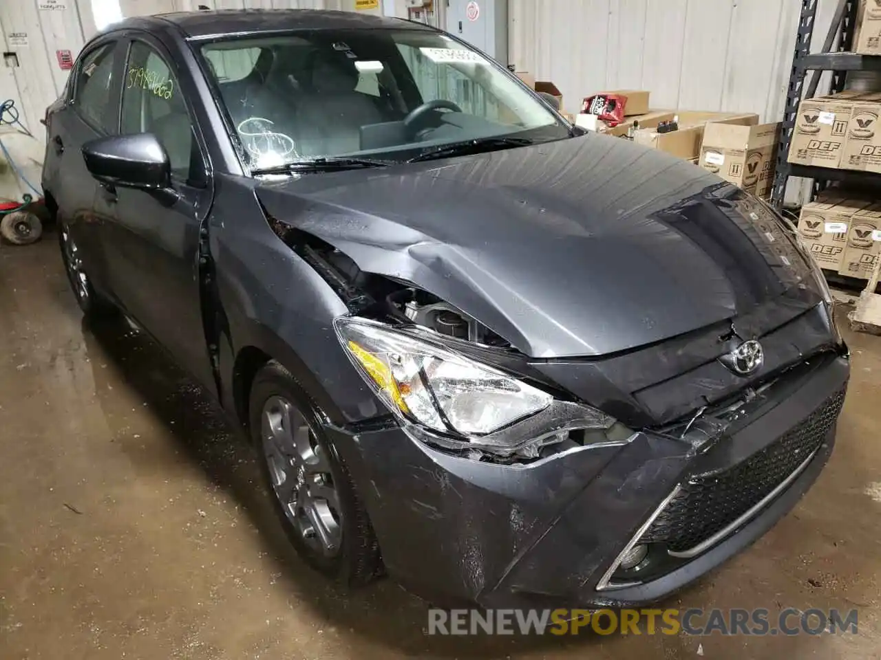 1 Photograph of a damaged car 3MYDLBJV3LY709256 TOYOTA YARIS 2020