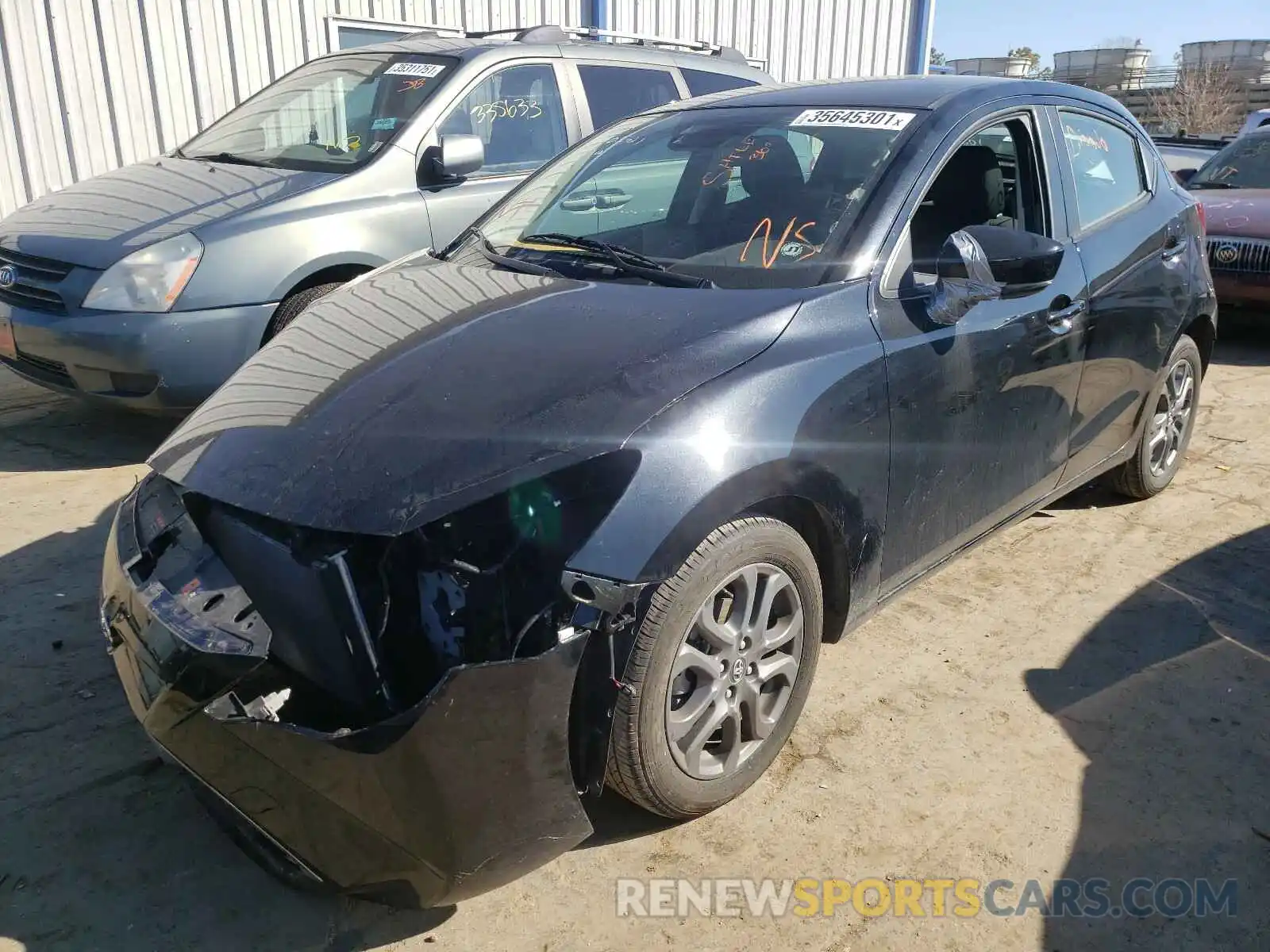 2 Photograph of a damaged car 3MYDLBJV3LY714814 TOYOTA YARIS 2020