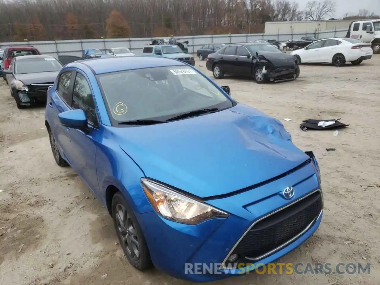 1 Photograph of a damaged car 3MYDLBJV4LY702655 TOYOTA YARIS 2020