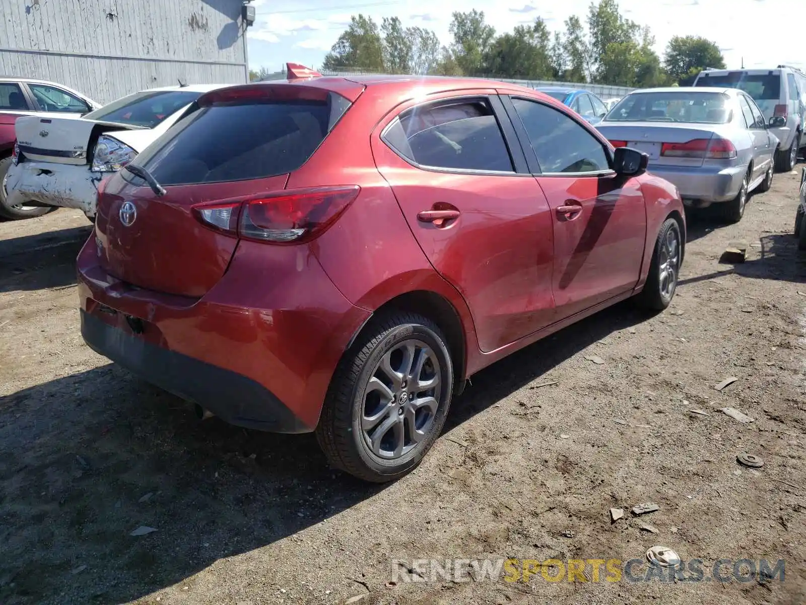 4 Photograph of a damaged car 3MYDLBJV4LY703420 TOYOTA YARIS 2020