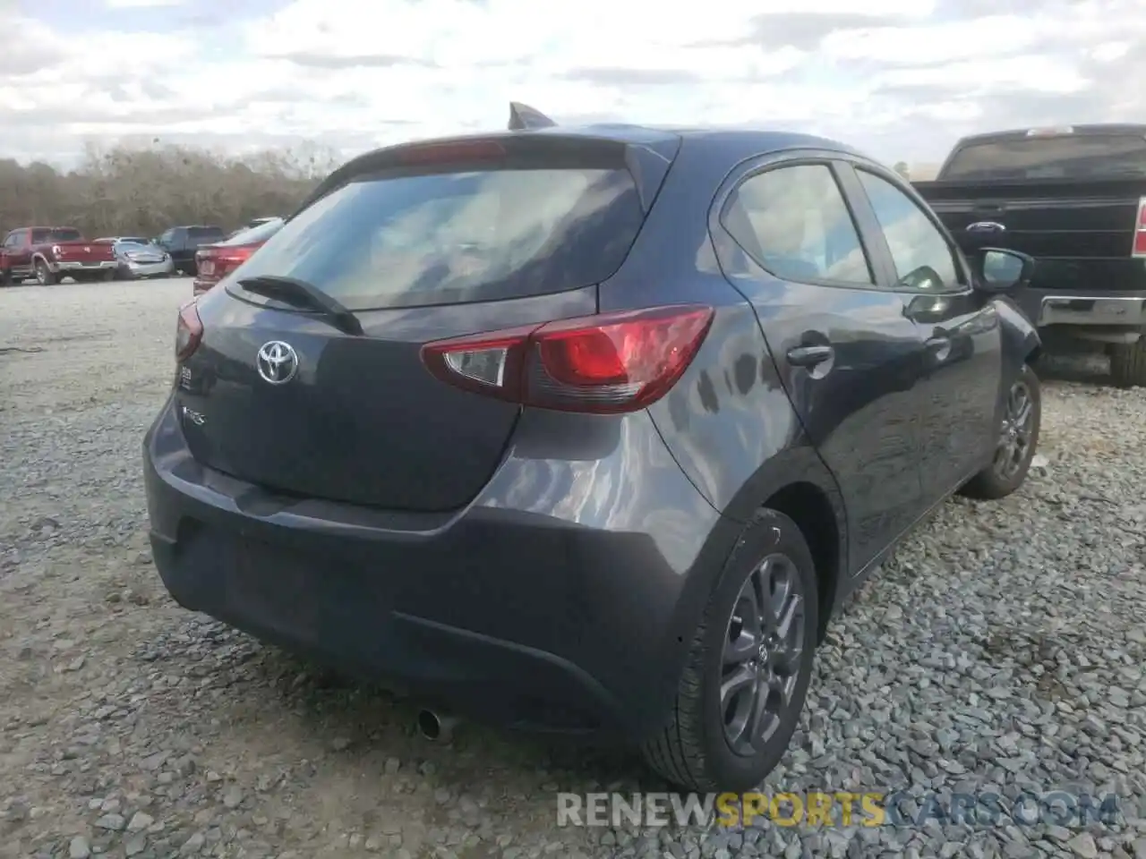 4 Photograph of a damaged car 3MYDLBJV4LY704325 TOYOTA YARIS 2020