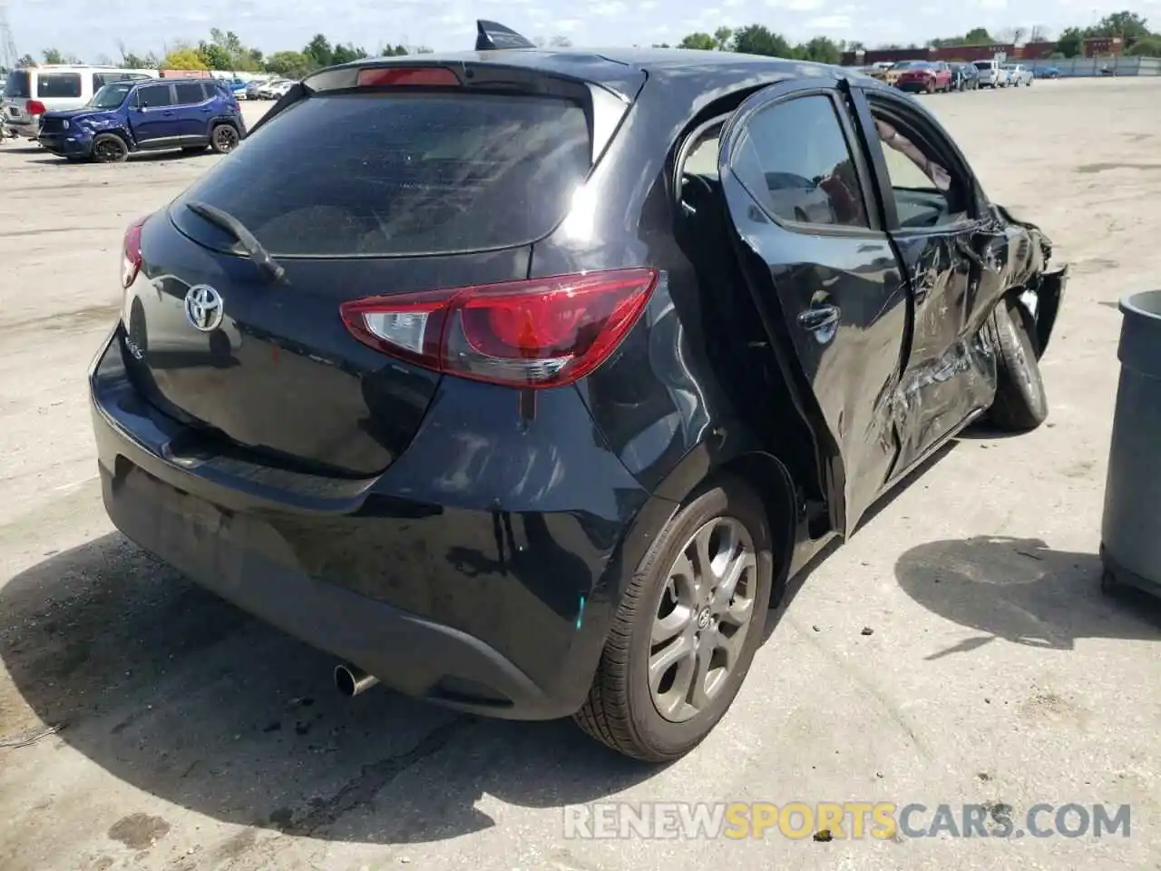 4 Photograph of a damaged car 3MYDLBJV4LY705863 TOYOTA YARIS 2020