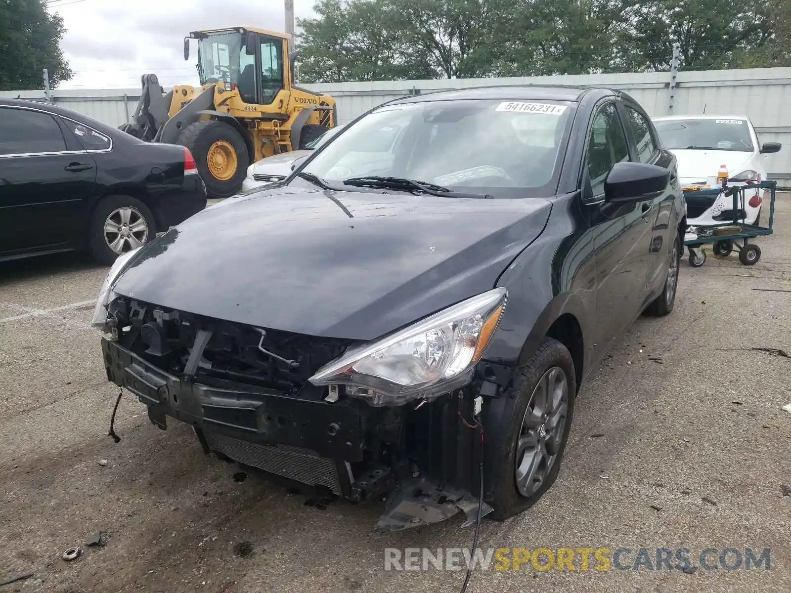 2 Photograph of a damaged car 3MYDLBJV4LY707080 TOYOTA YARIS 2020