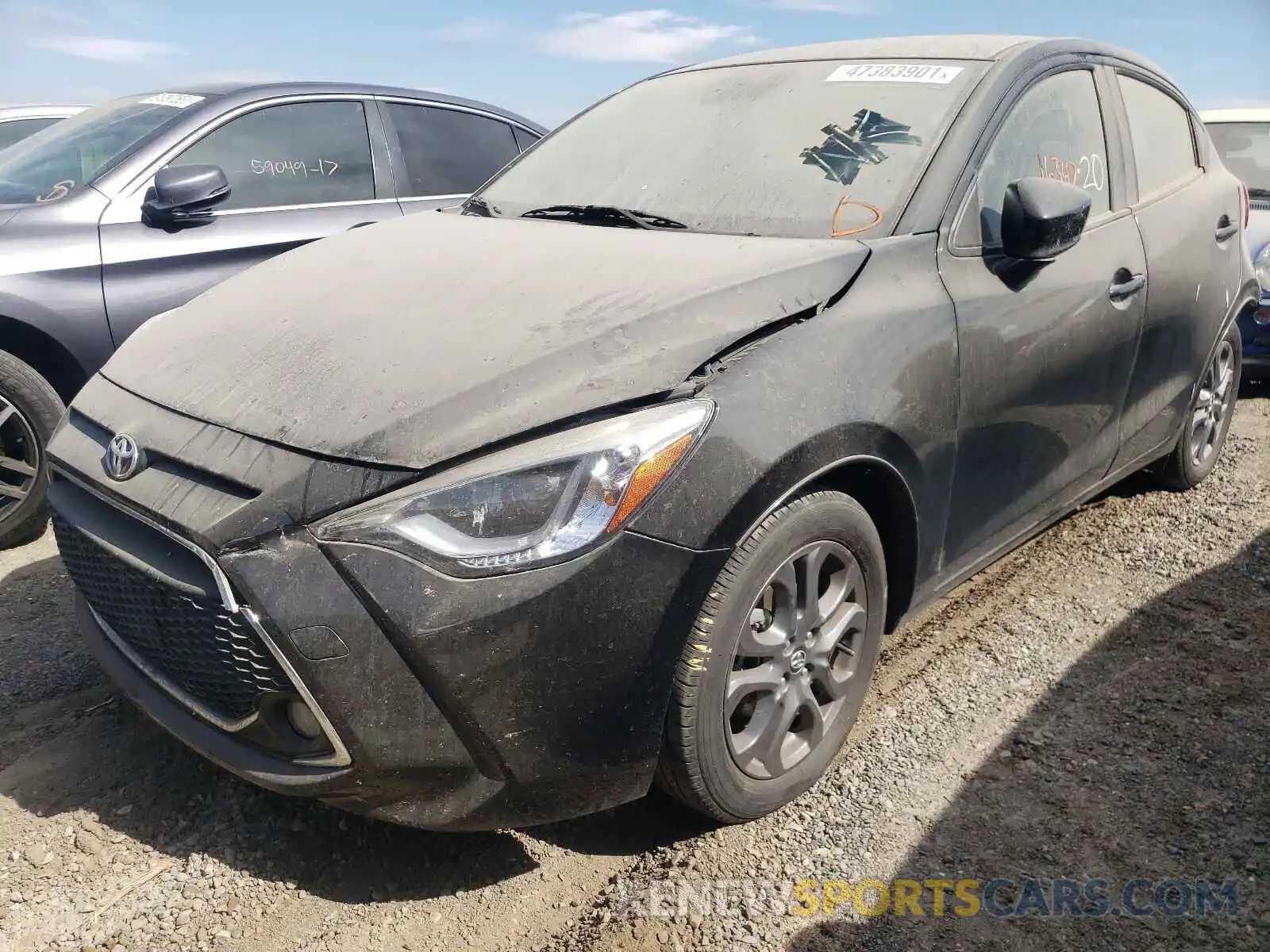 2 Photograph of a damaged car 3MYDLBJV5LY701952 TOYOTA YARIS 2020