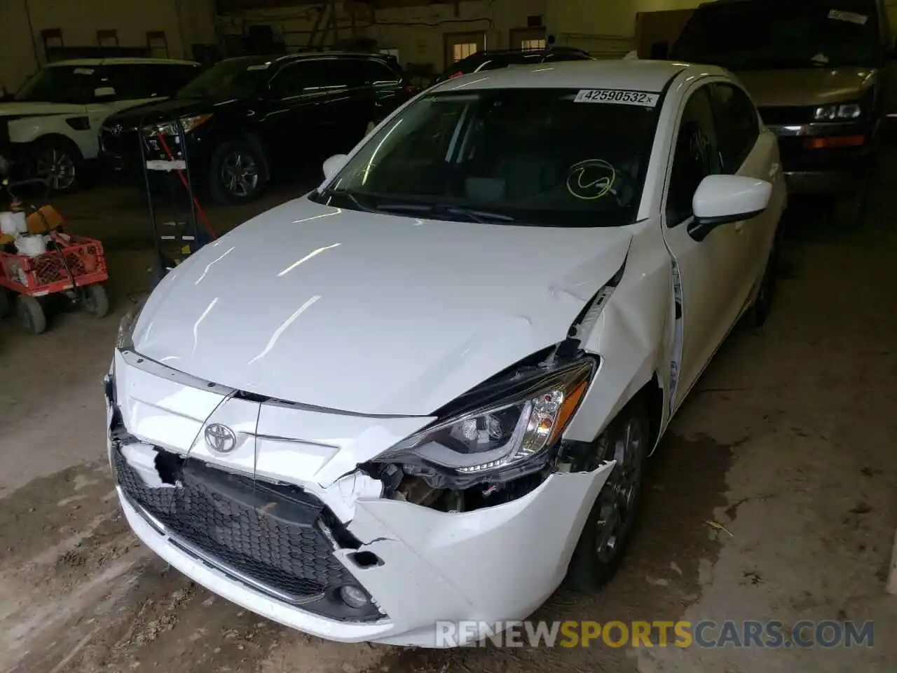 2 Photograph of a damaged car 3MYDLBJV5LY706147 TOYOTA YARIS 2020