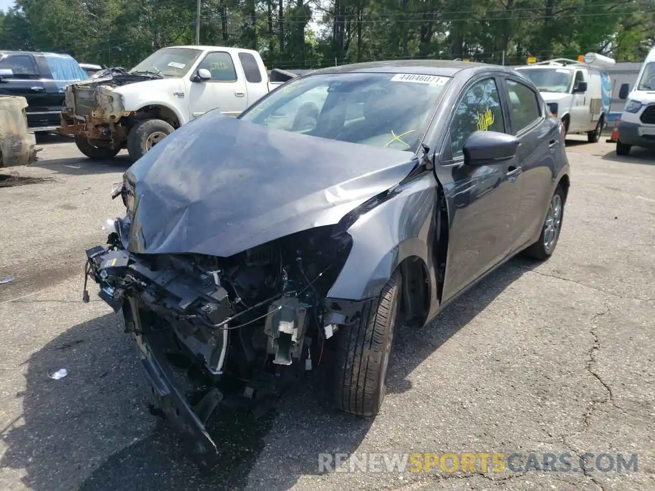 2 Photograph of a damaged car 3MYDLBJV5LY707430 TOYOTA YARIS 2020