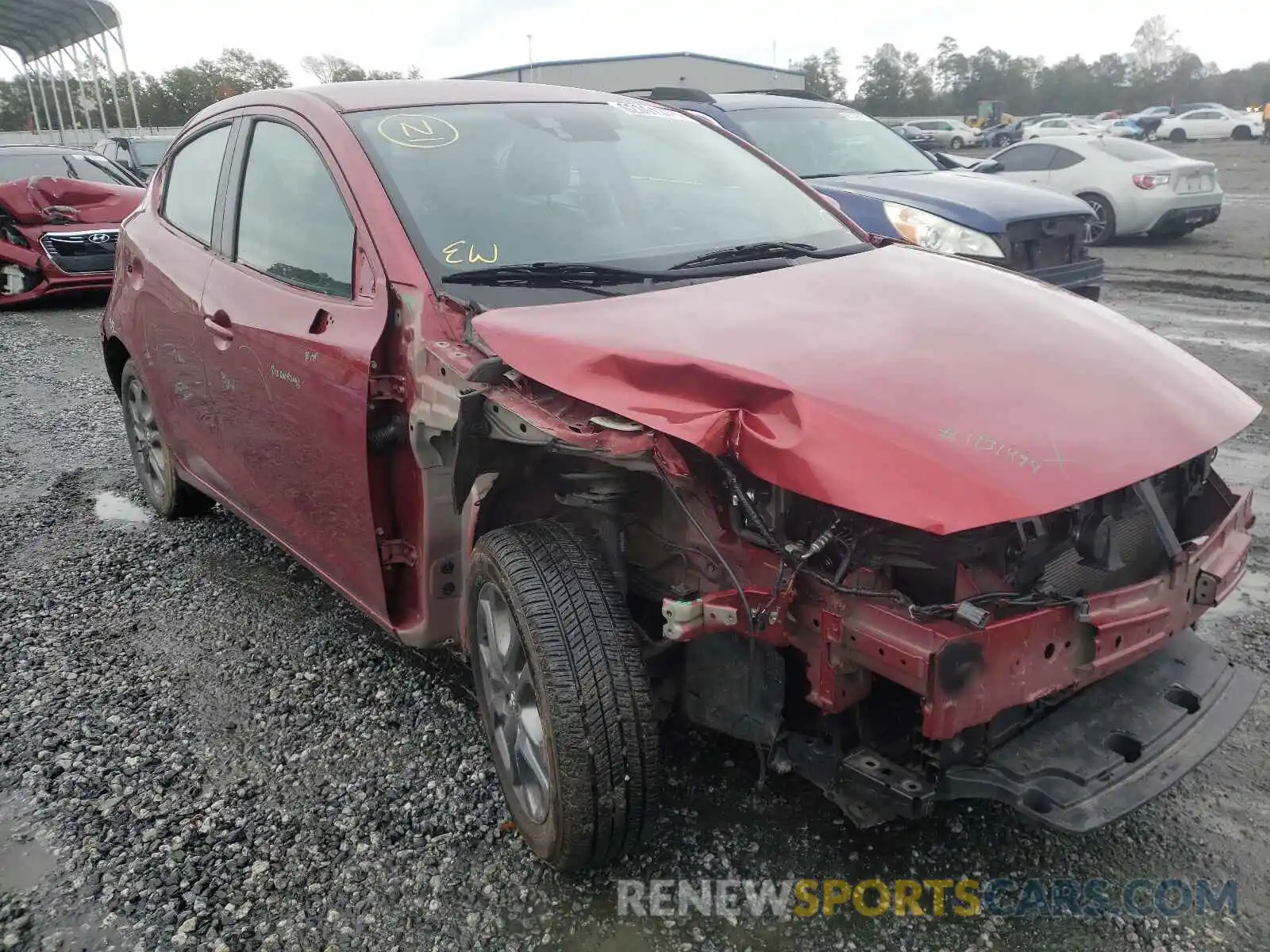 1 Photograph of a damaged car 3MYDLBJV6LY700678 TOYOTA YARIS 2020