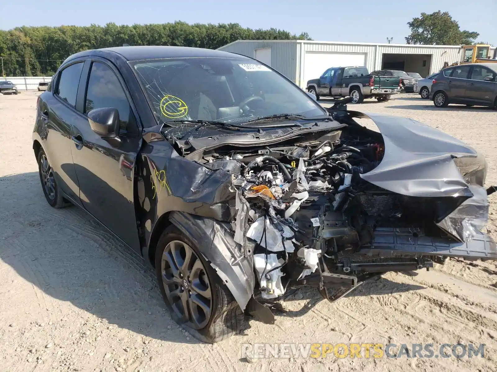 1 Photograph of a damaged car 3MYDLBJV6LY701894 TOYOTA YARIS 2020