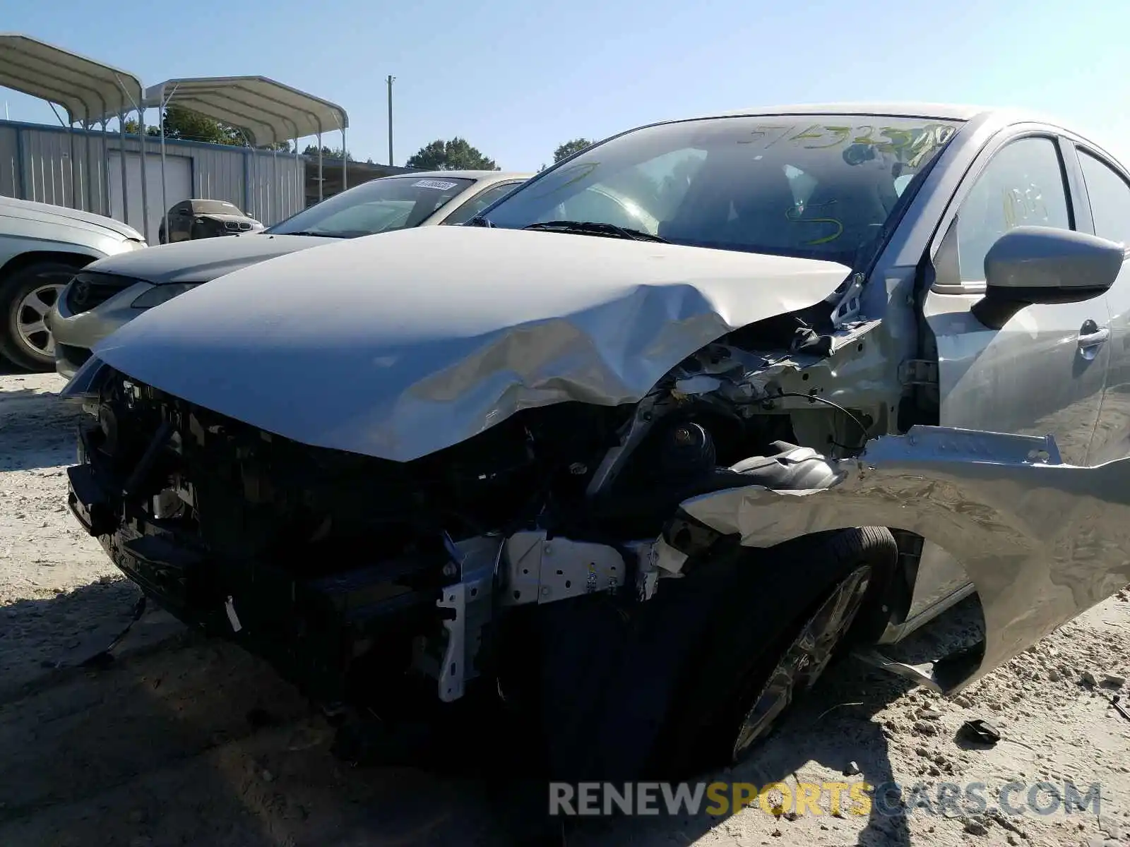 9 Photograph of a damaged car 3MYDLBJV6LY702513 TOYOTA YARIS 2020