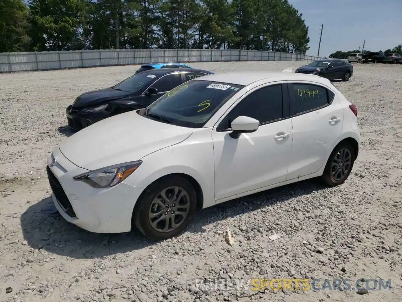 2 Photograph of a damaged car 3MYDLBJV6LY704262 TOYOTA YARIS 2020