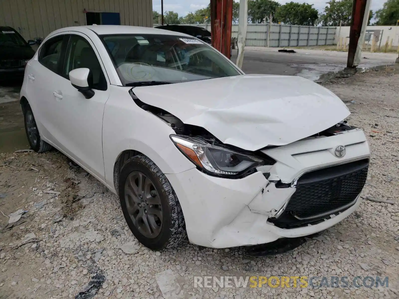 1 Photograph of a damaged car 3MYDLBJV7LY700026 TOYOTA YARIS 2020