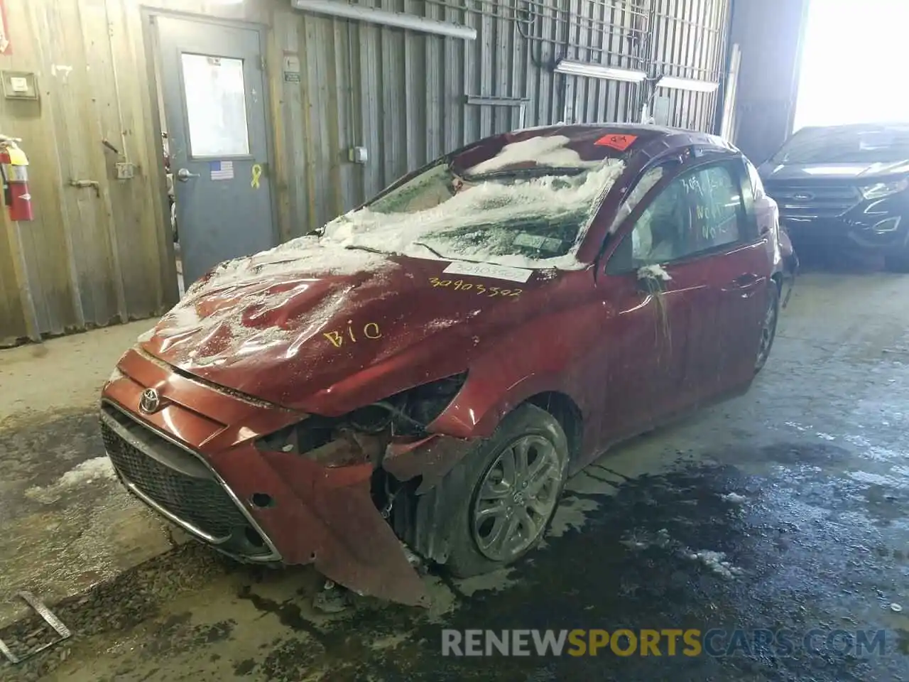 2 Photograph of a damaged car 3MYDLBJV7LY706151 TOYOTA YARIS 2020