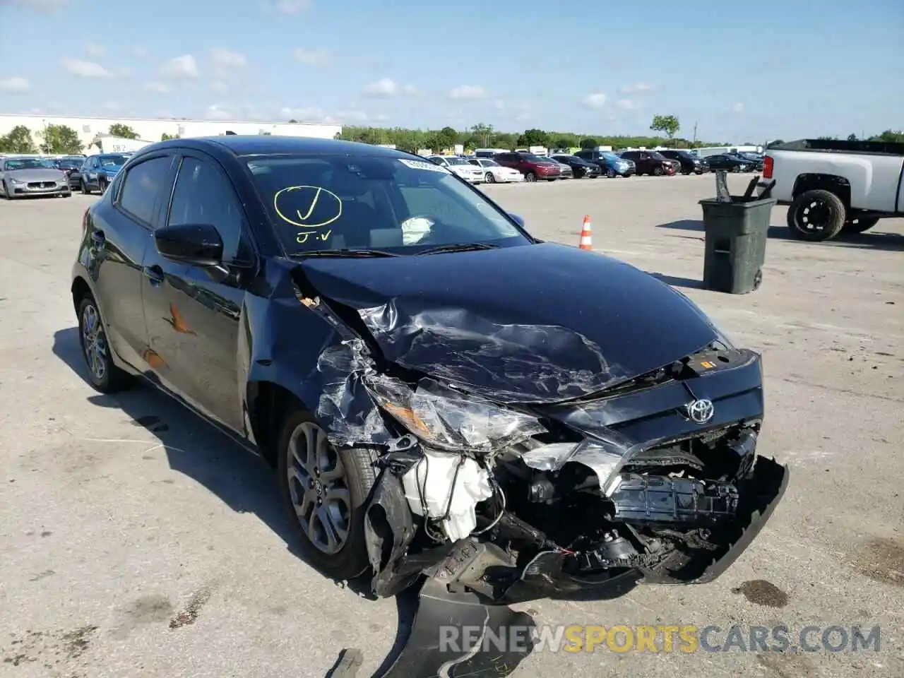 1 Photograph of a damaged car 3MYDLBJV7LY706280 TOYOTA YARIS 2020