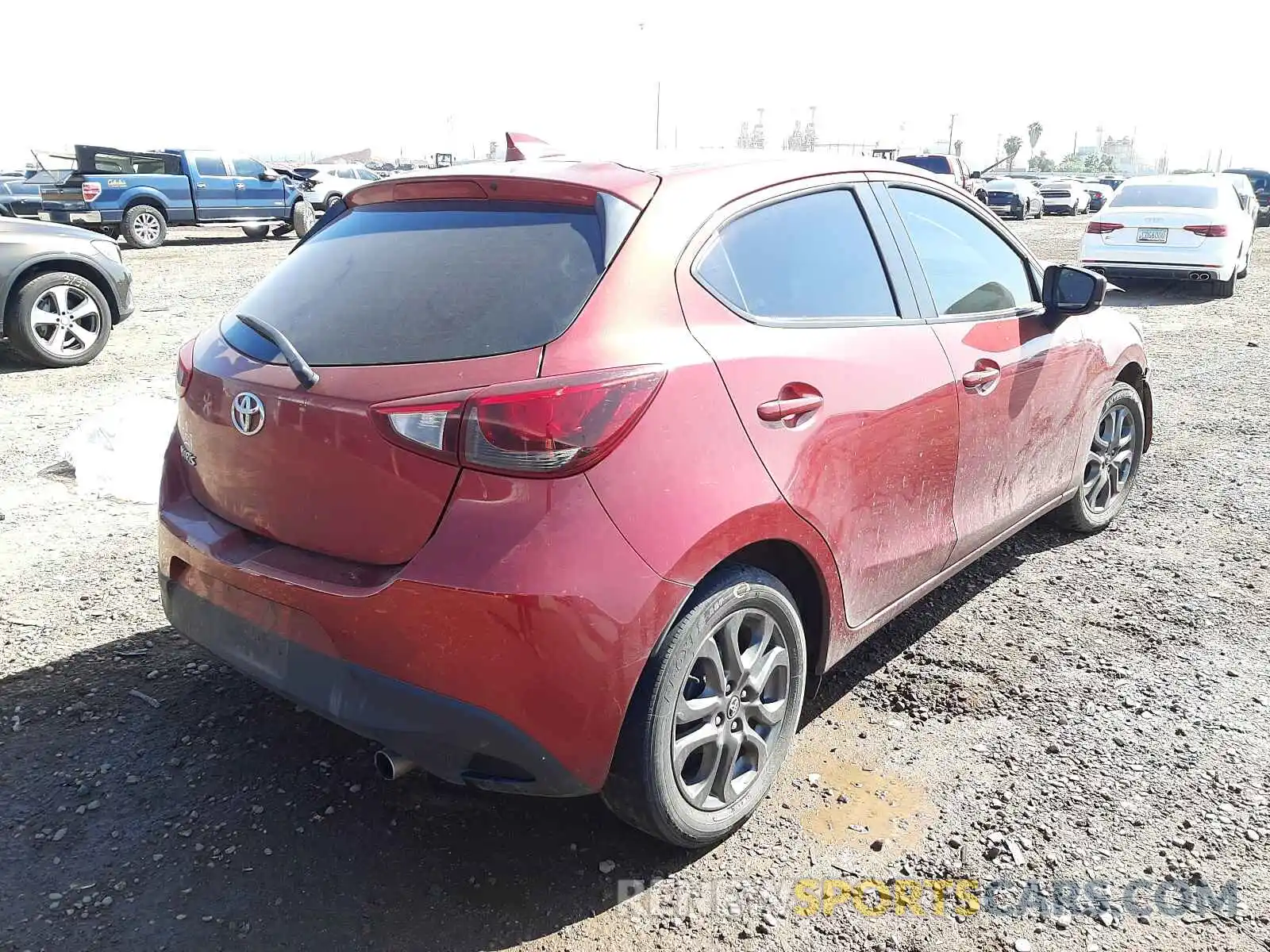 4 Photograph of a damaged car 3MYDLBJV7LY711074 TOYOTA YARIS 2020