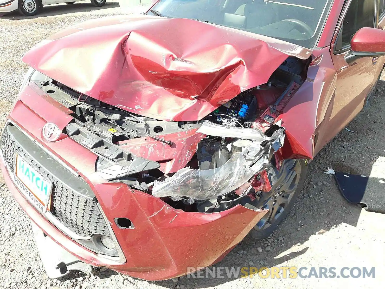 9 Photograph of a damaged car 3MYDLBJV7LY711074 TOYOTA YARIS 2020